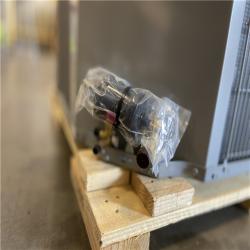 DALLAS LOCATION - Smartcomfort® by Carrier 2.5 Ton 14.3 Seer2 Condensing Unit - R-410a Refrigerant