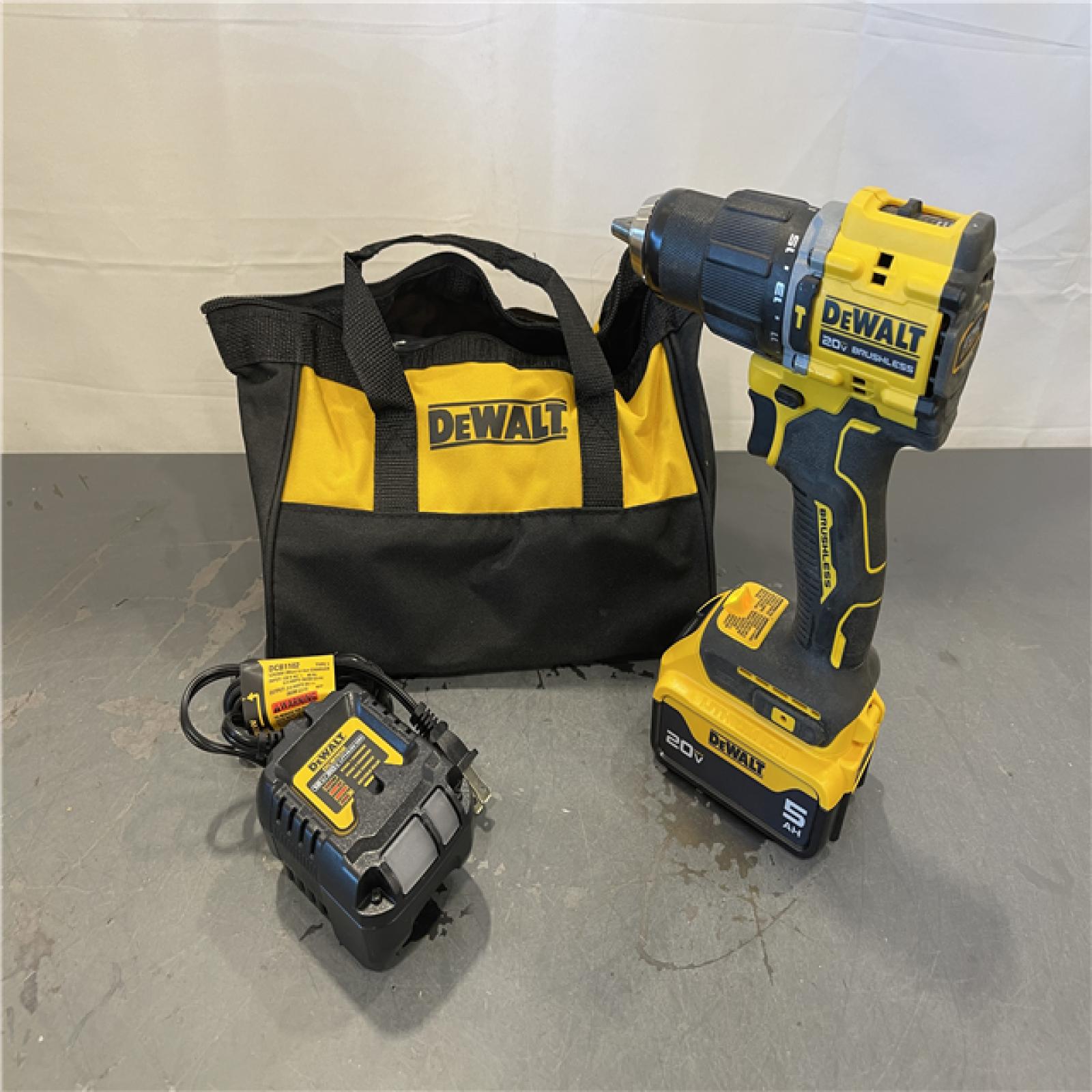 AS-IS - DeWalt ATOMIC 20V Lithium-Ion Cordless 1/2 in. Hammer Drill Kit