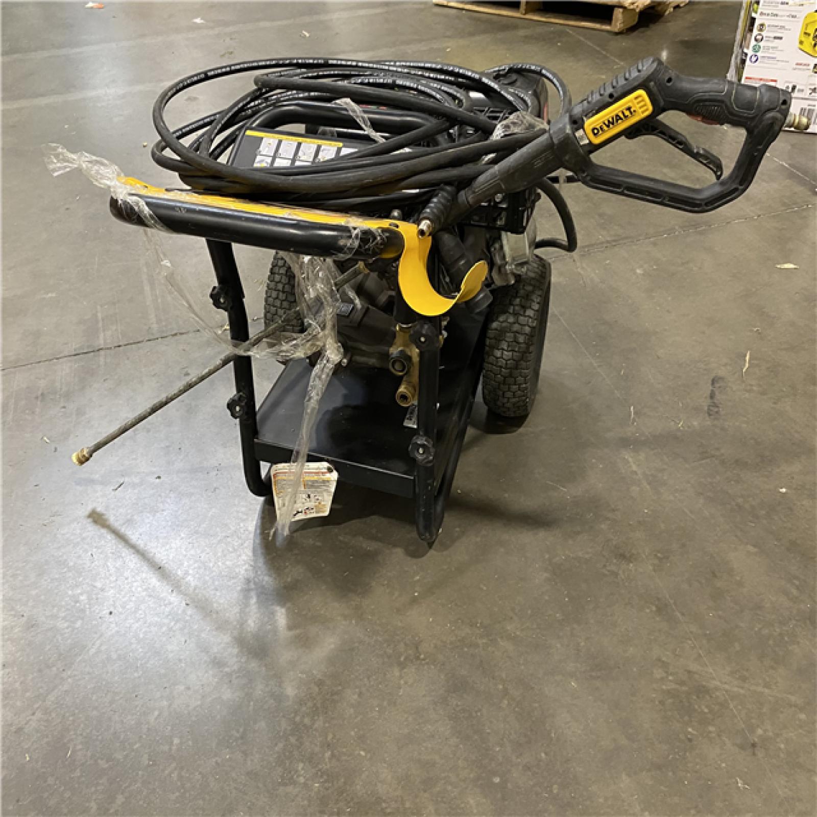 Dallas Location - As-Is DEWALT 4400 PSI 4.0 GPM Gas Pressure Washer