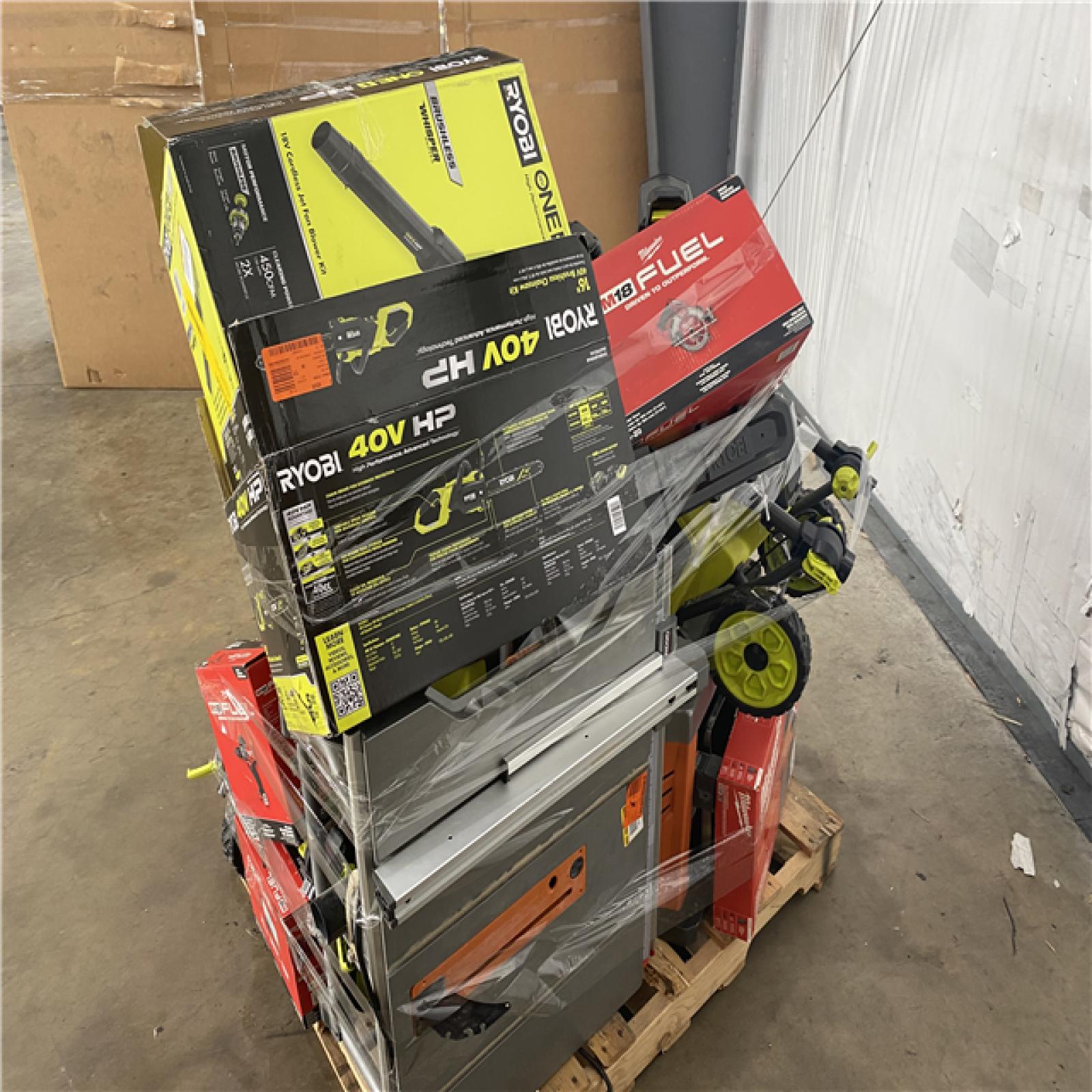 Houston Location AS IS - Tool Pallet