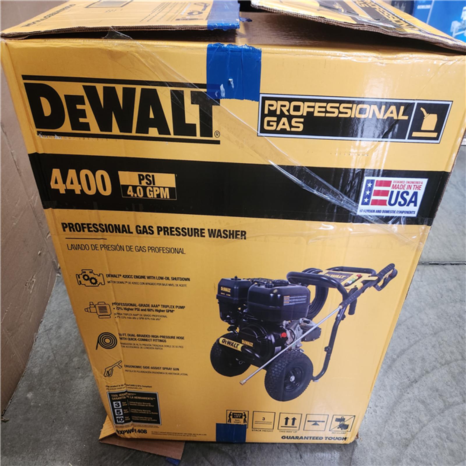 Phoenix NEW DEWALT 4400 PSI 4.0 GPM Cold Water Gas Pressure Washer