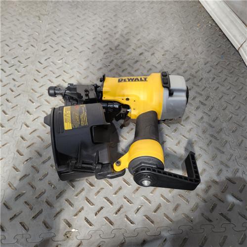 HOUSTON Location-AS-IS-DEWALT DW66C1 15-Degree 2-1/2 Wire Weld/Plastic Collated Round Head Coil Siding and Fencing Nailer APPEARS IN NEW Condition