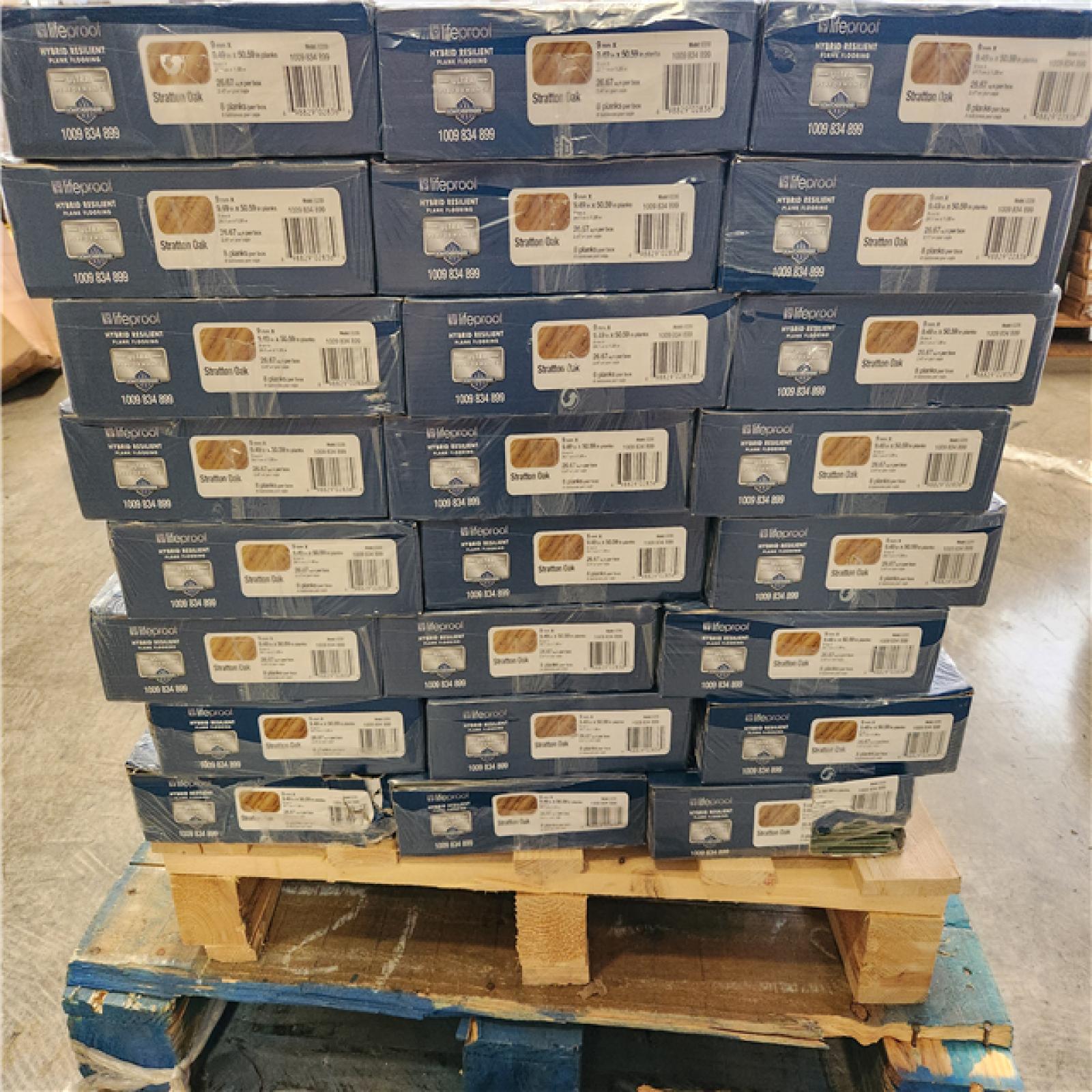 Phoenix NEW Lifeproof Stratton Oak 9.5 in. W x 50.6 in. L Waterproof Hybrid Resilient Flooring (640 sq. ft./24 case)