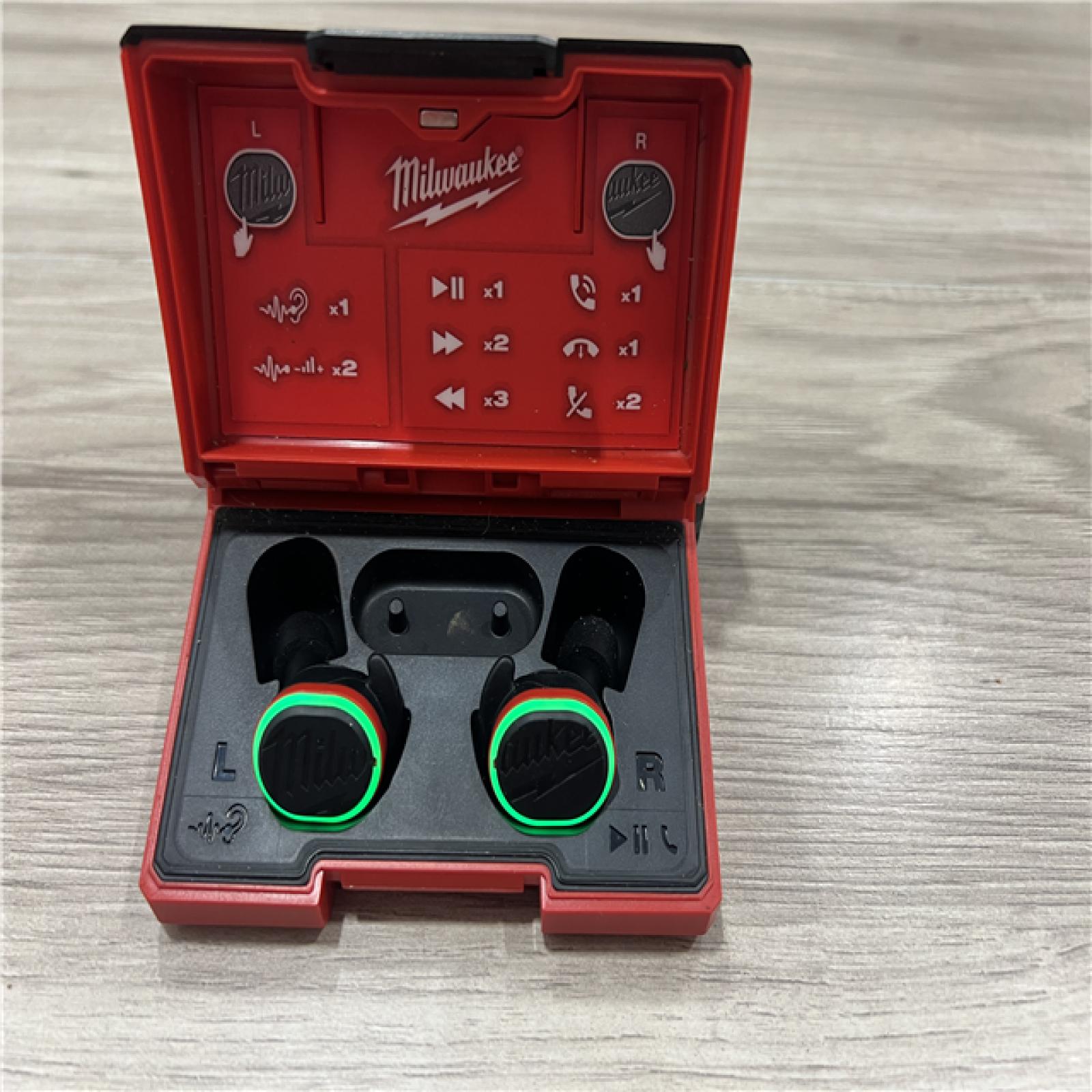 AS-IS Milwaukee REDLITHIUM USB Bluetooth Jobsite Ear Buds