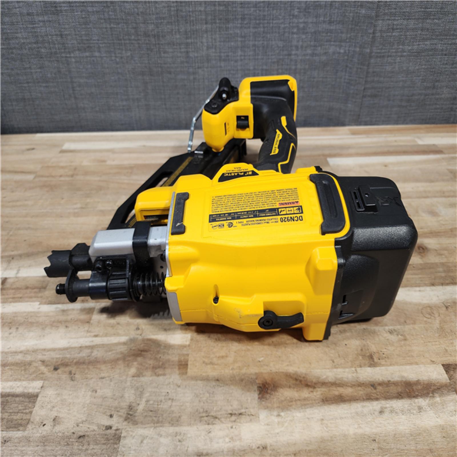 HOUSTON LOCATION - AS-IS DEWALT 20-Volt 21° Cordless Framing Nailer (Tool-Only)