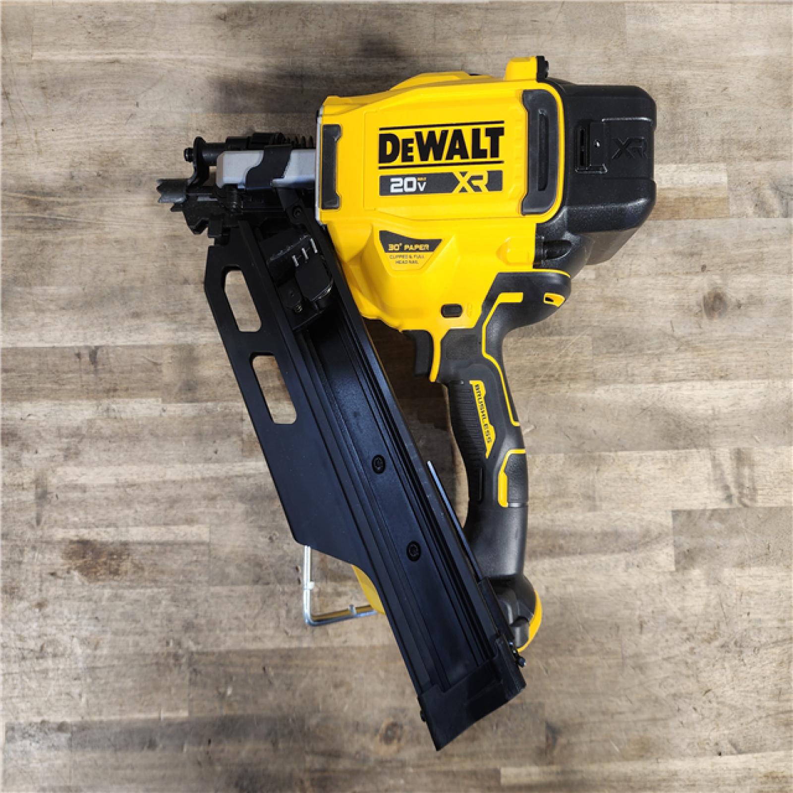 HOUSTON LOCATION - AS-IS DEWALT 20-Volt 30° Cordless Framing Nailer (Tool-Only)