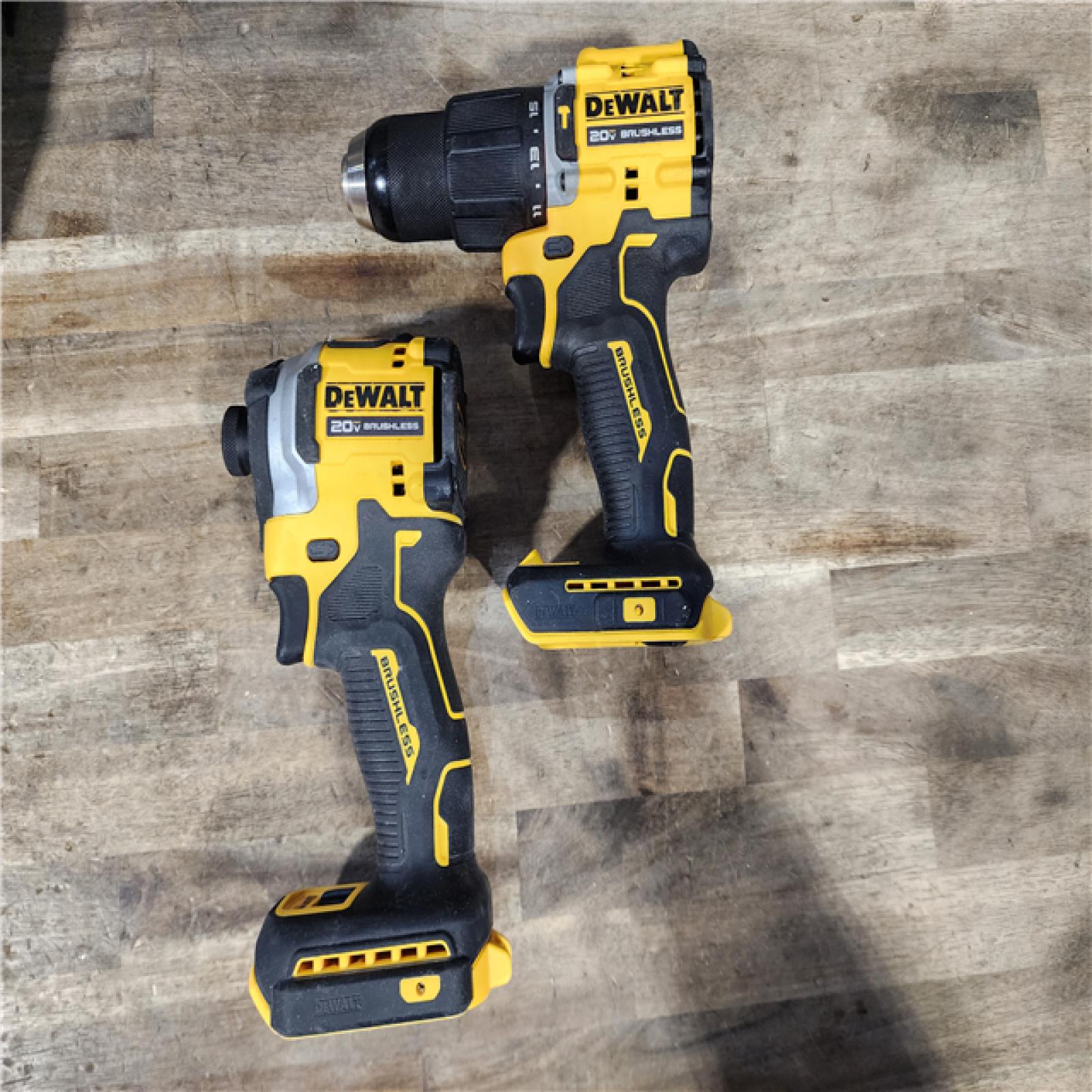 HOUSTON LOCATION - AS-IS DEWALT 2 TOOL COMBO KIT W/ (2) BATTERY & CHARGER
