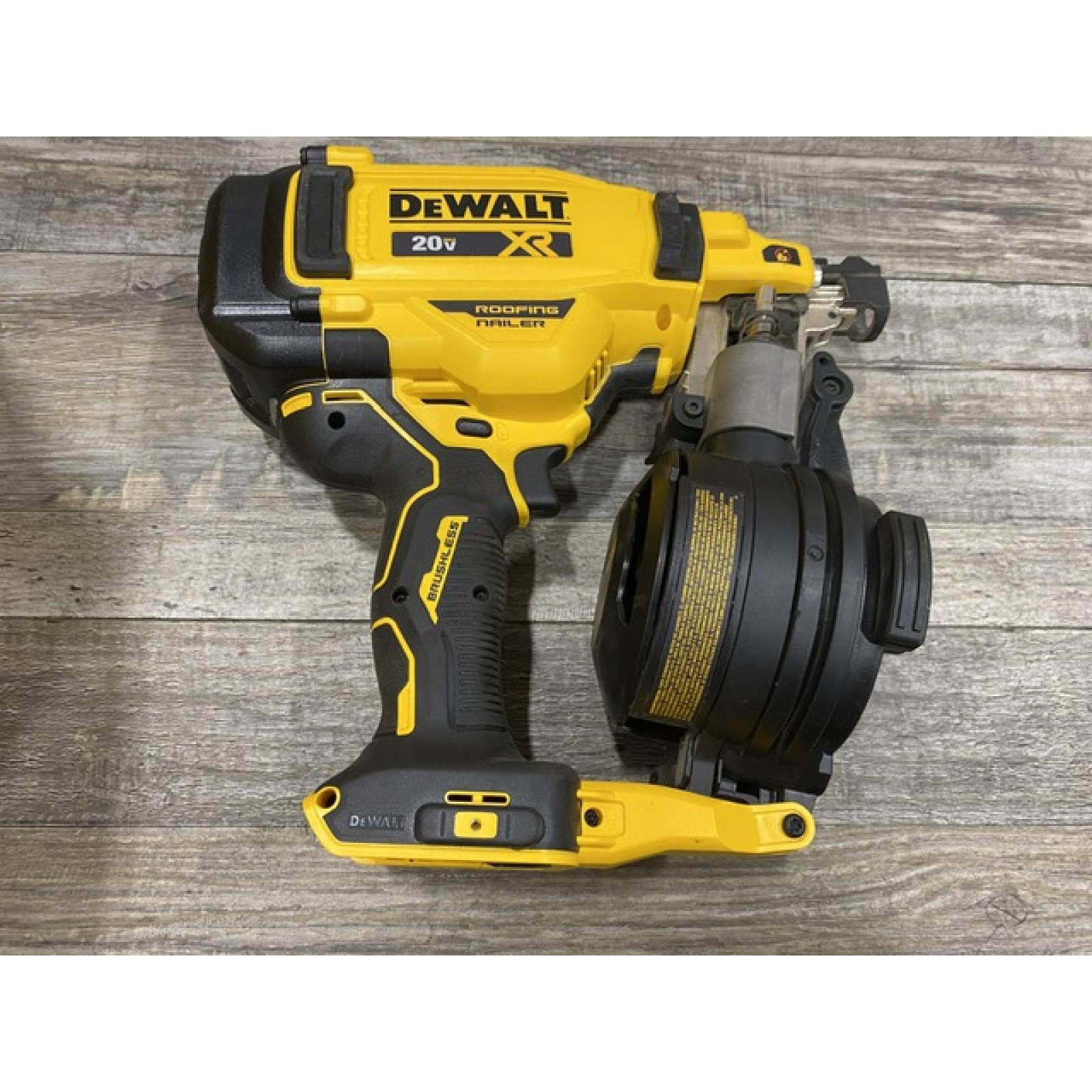AS-IS DEWALT 20V MAX Lithium-Ion 15-Degree Electric Cordless Roofing Nailer Kit
