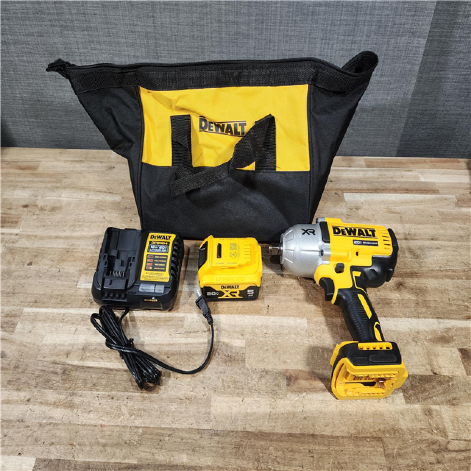 HOUSTON LOCATION - AS - IS DEWALT 20V MAX Lithium-Ion Cordless 1/2 in. Impact Wrench Kit