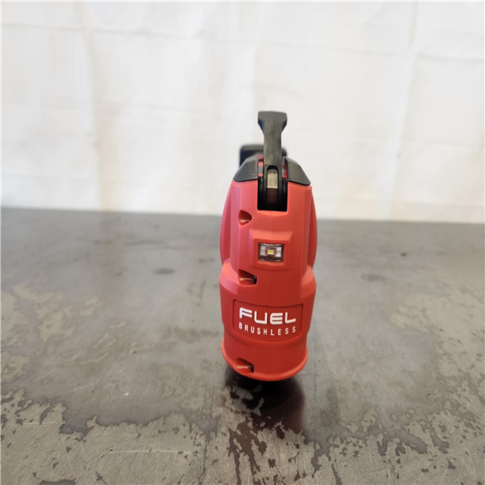 AS-IS- Milwaukee M12 FUEL 12V Lithium-Ion Cordless Oscillating Multi-Tool Kit with 4.0 Ah Battery