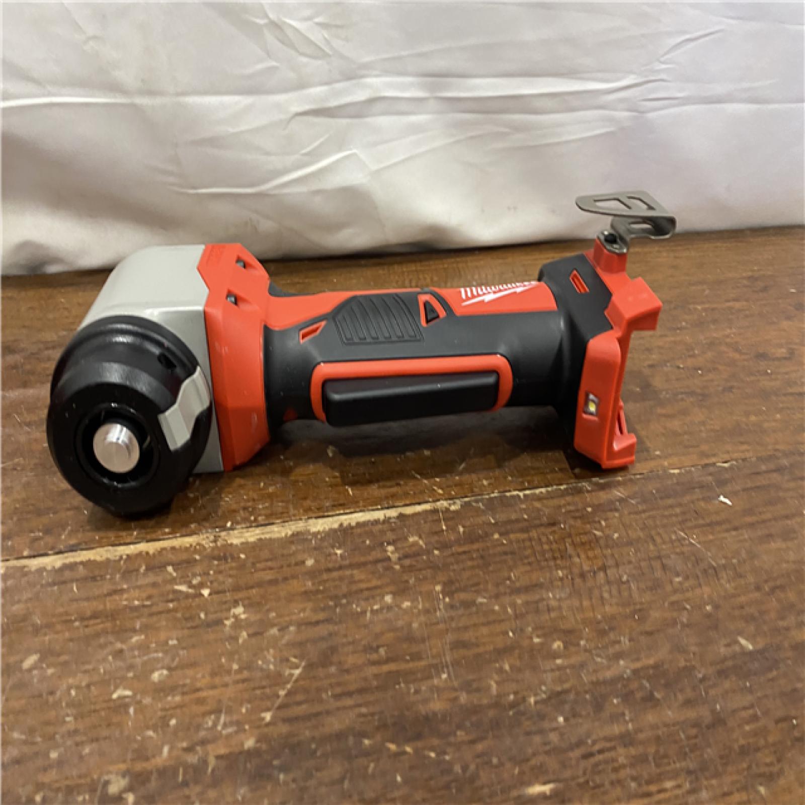 AS-IS Milwaukee 2935CU-21S 18V M18 Cable Stripper Kit with 17 Cu THHN / XHHW Bushings 1.5 Ah