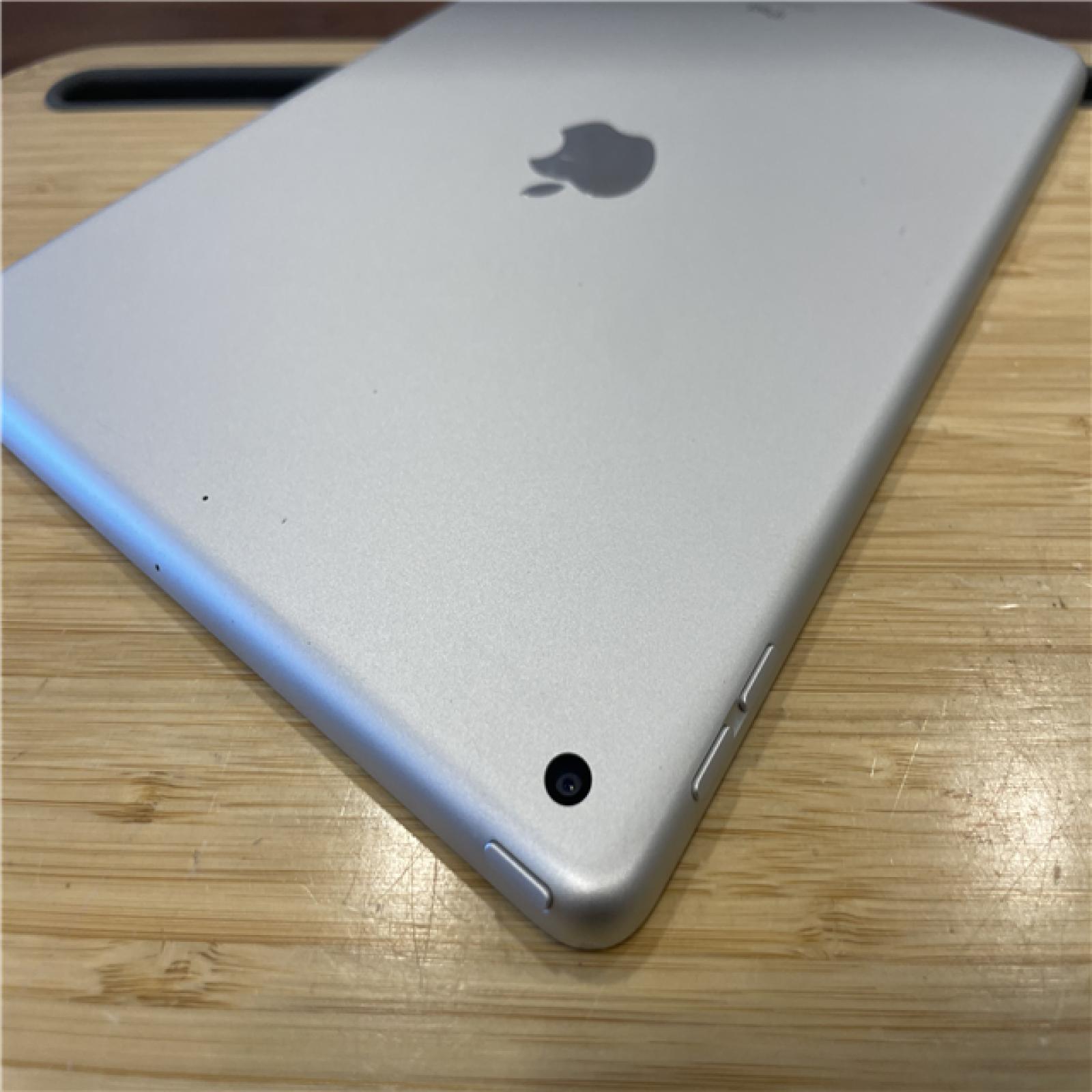 AS-IS Apple iPad 10.2-inch Wi-Fi 64GB (2021, 9th Generation) - Silver