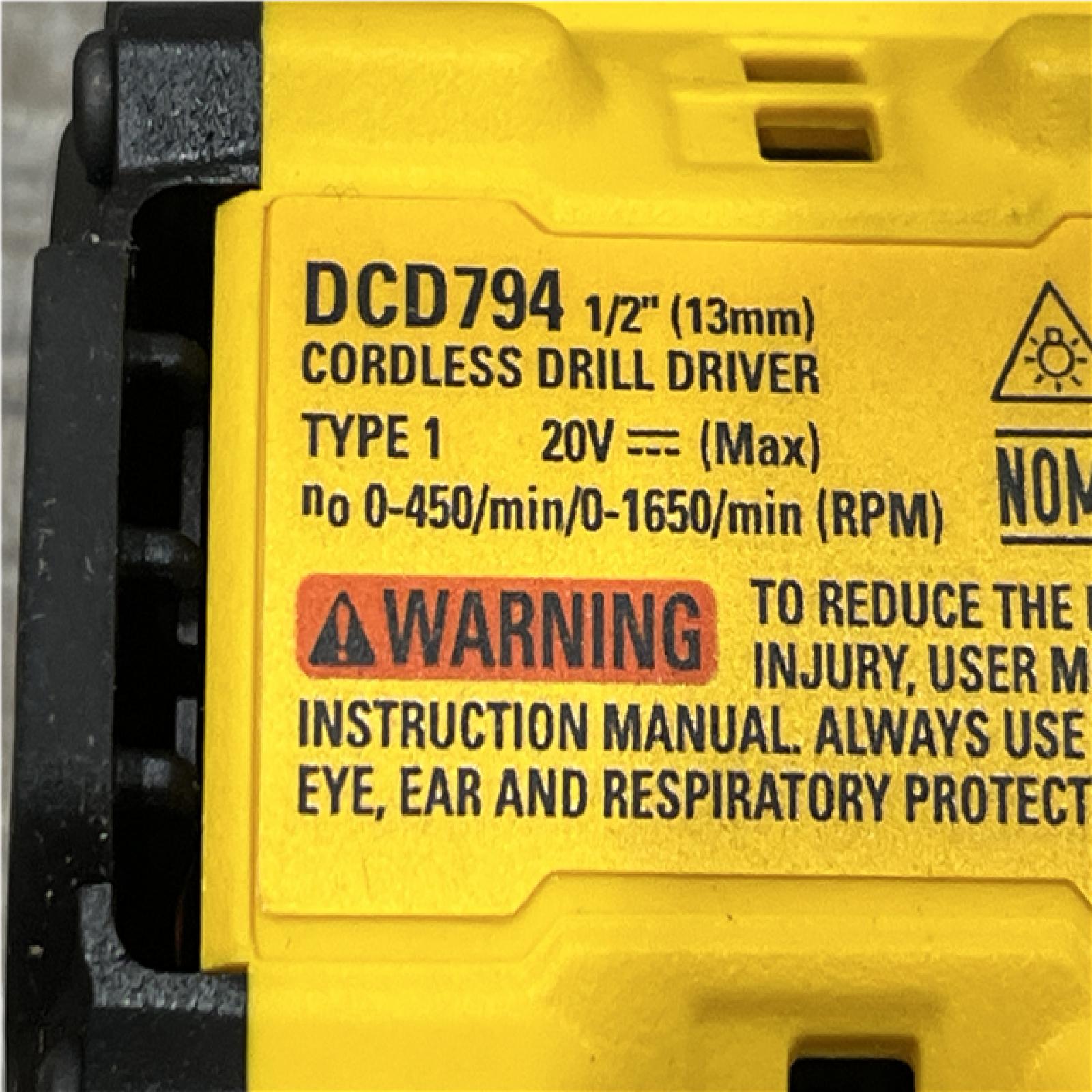 AS-IS DEWALT Atomic 20V Lithium-Ion Cordless Compact 1/2 in. Drill/Driver Kit