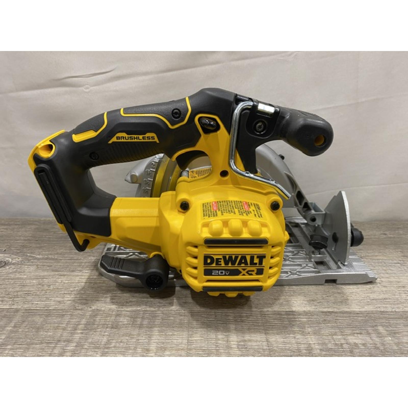AS-IS DEWALT 20V MAX Cordless Brushless 6-1/2 in. Sidewinder Style Circular Saw (Tool Only)