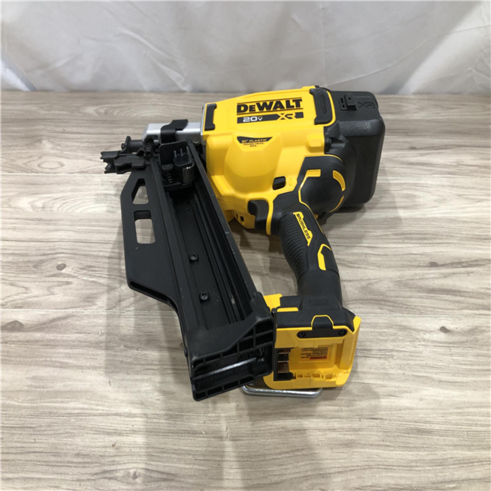 AS-IS DEWALT 20-Volt 21° Cordless Framing Nailer (Tool-Only)