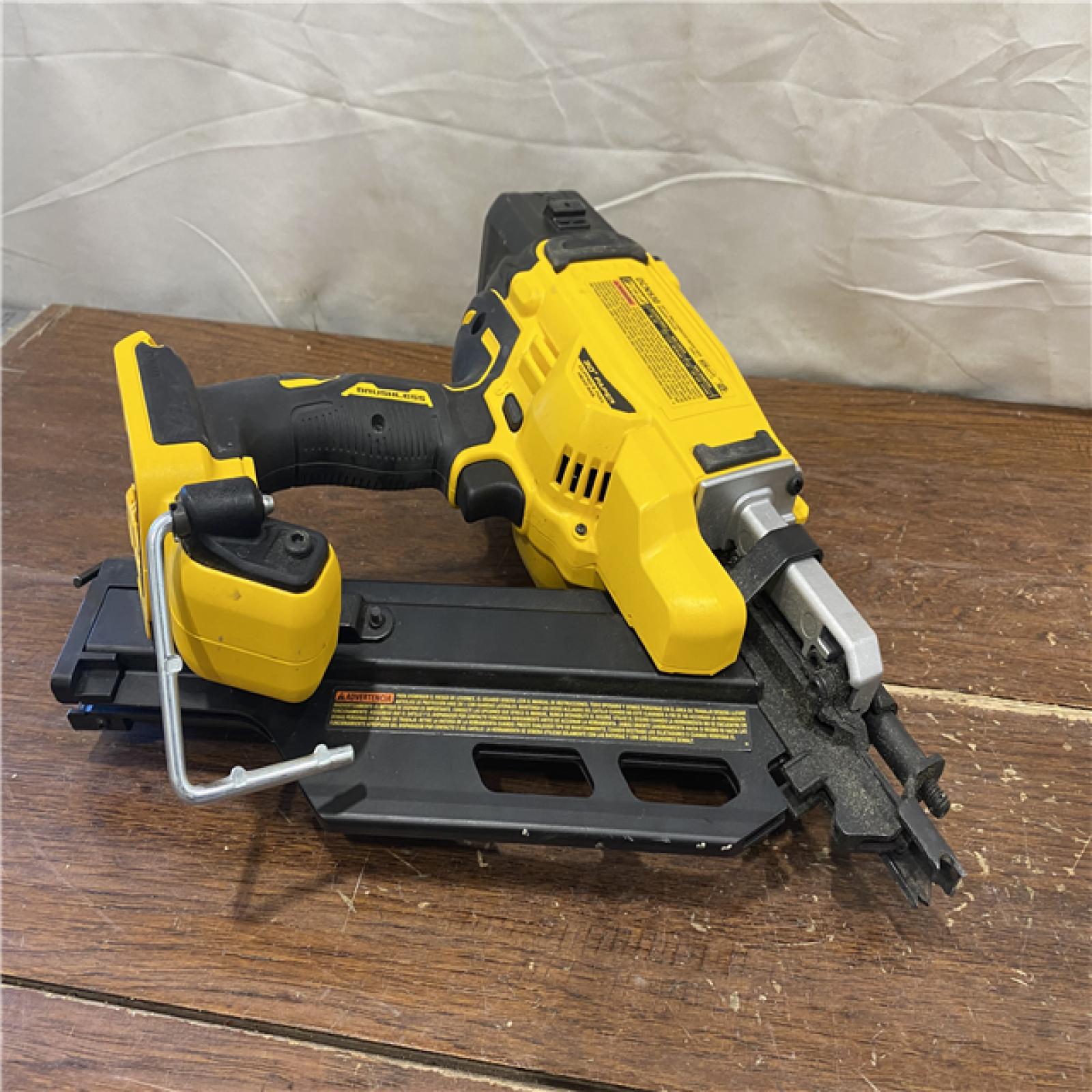AS-IS DEWAS-IS20-Volt 30Â° Cordless Framing Nailer (Tool-Only)