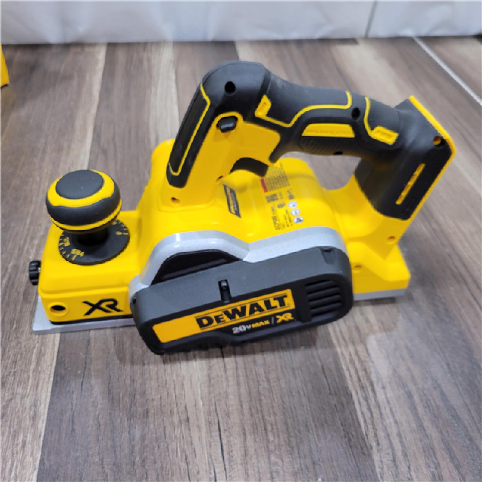 AS-IS DEWALT DCP580B 20V MAX Lithium Ion Brushless Planer