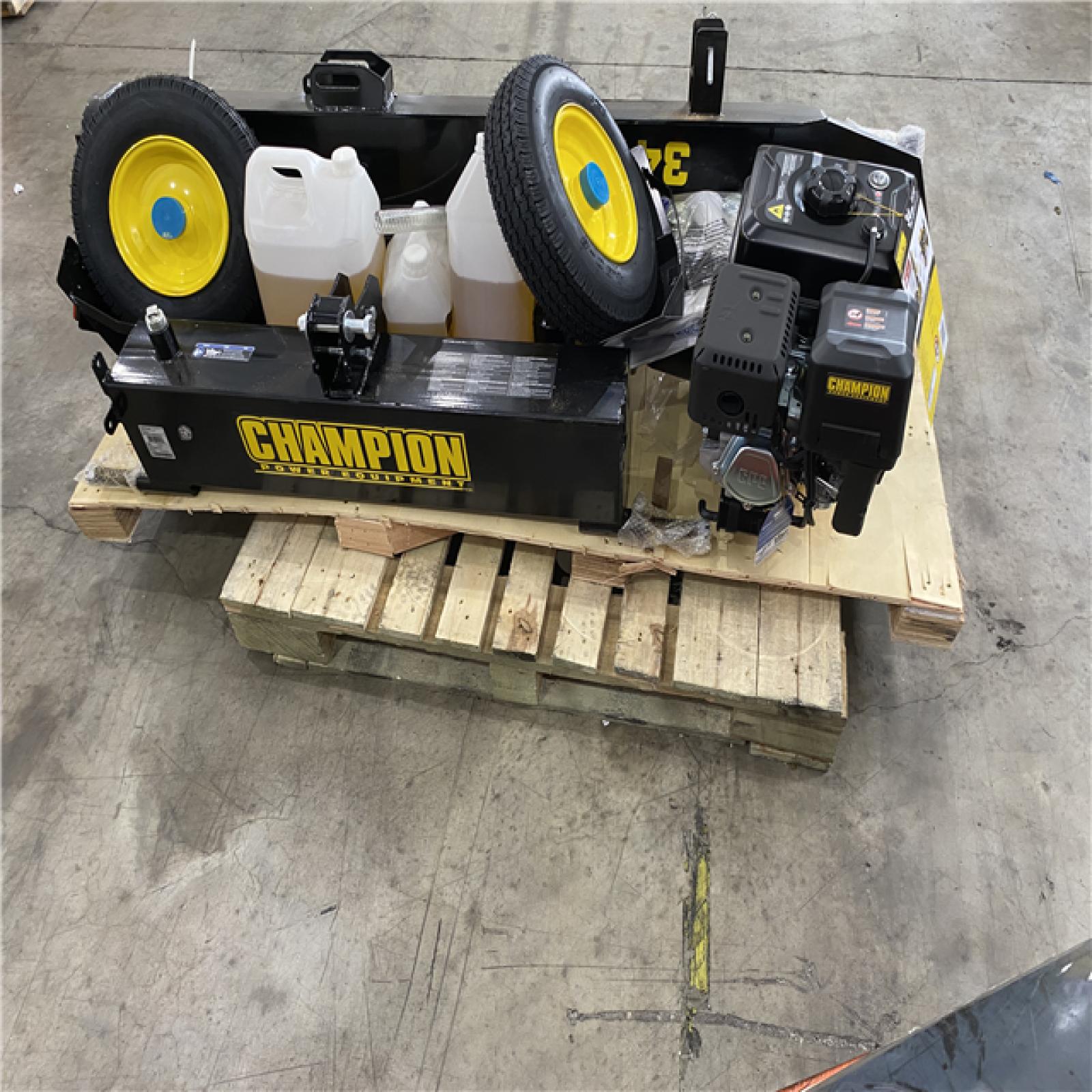 Houston Location AS IS - Champion 24 Ton Log Splitter