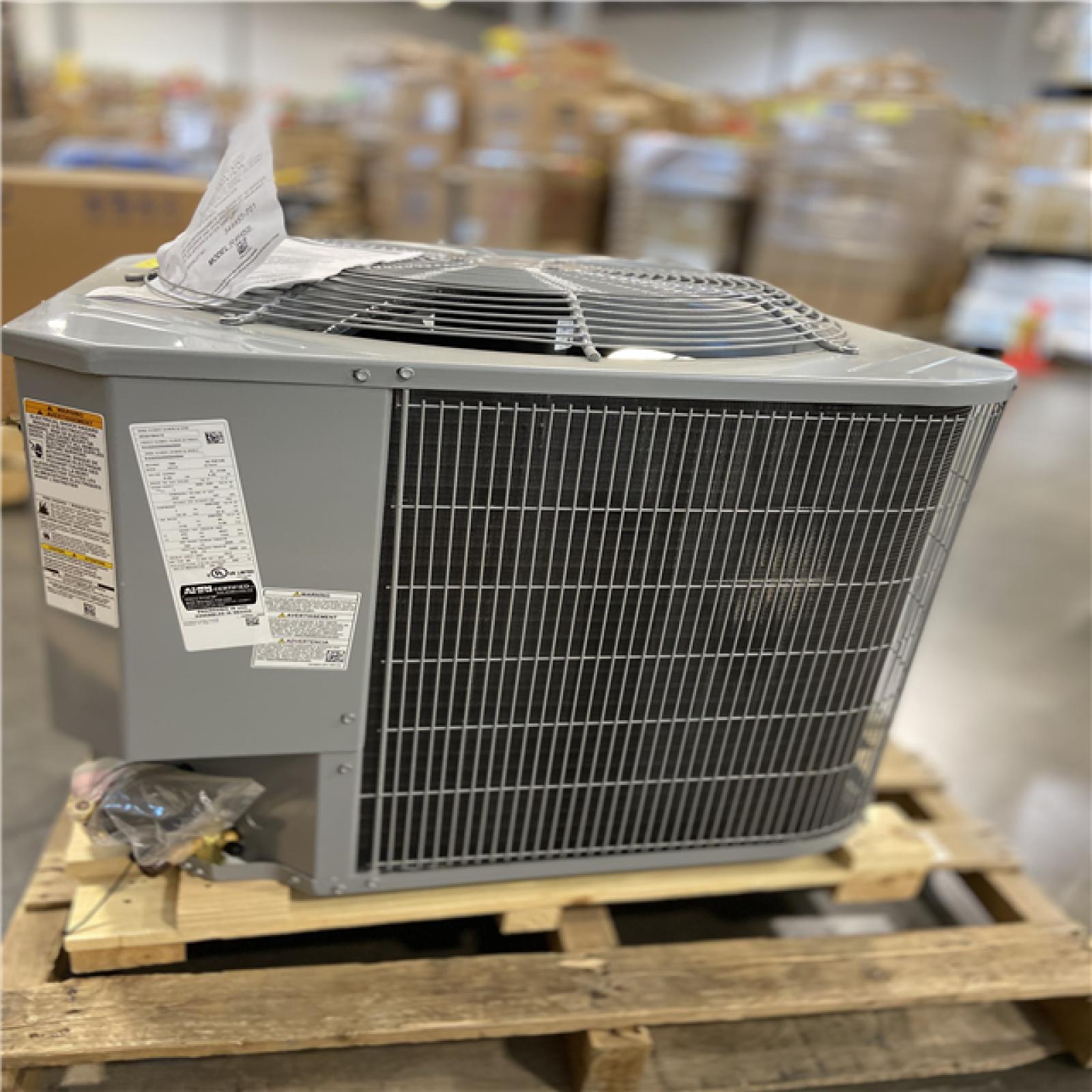 DALLAS LOCATION - Smartcomfort® by Carrier 2.5 Ton 14.3 Seer2 Heat Pump
