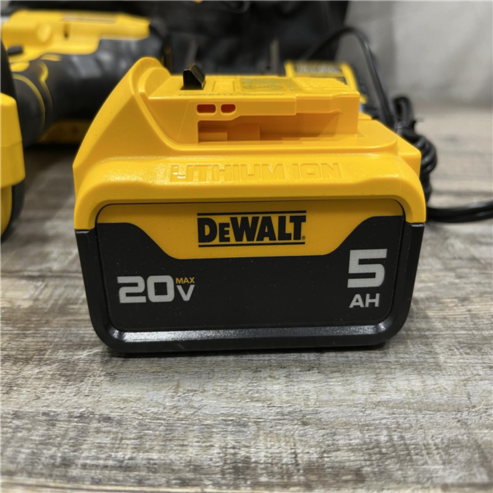 AS-IS DEWALT 20V MAX Lithium-Ion Cordless 1/2 in. Impact Wrench Kit