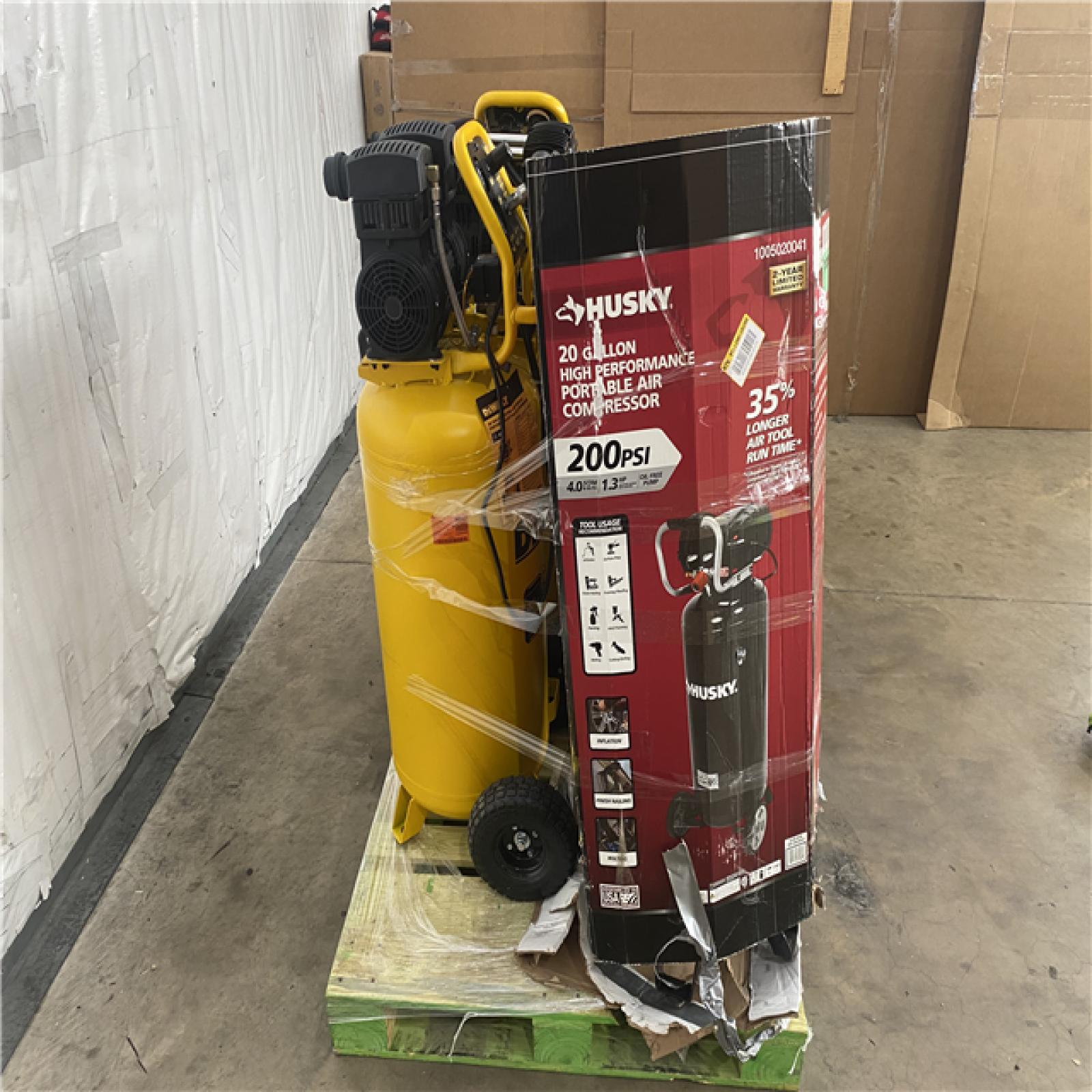 Houston Location AS IS - Outdoor pallet