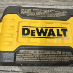 AS-IS DEWALT 20V/60V MAX FLEXVOLT Lithium-Ion 9.0Ah Battery and Charger Starter Kit