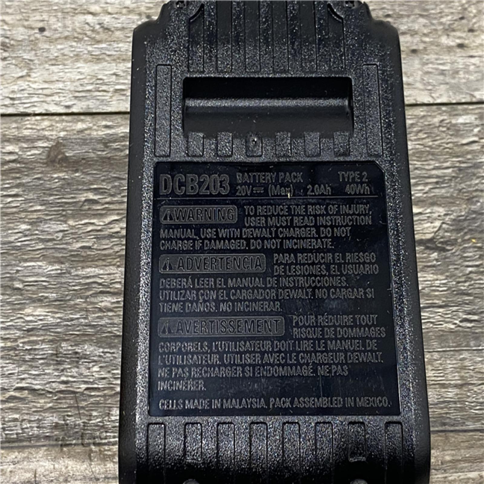 AS-IS DEWALT ATOMIC 20V MAX Cordless Brushless Oscillating Multi Tool Kit