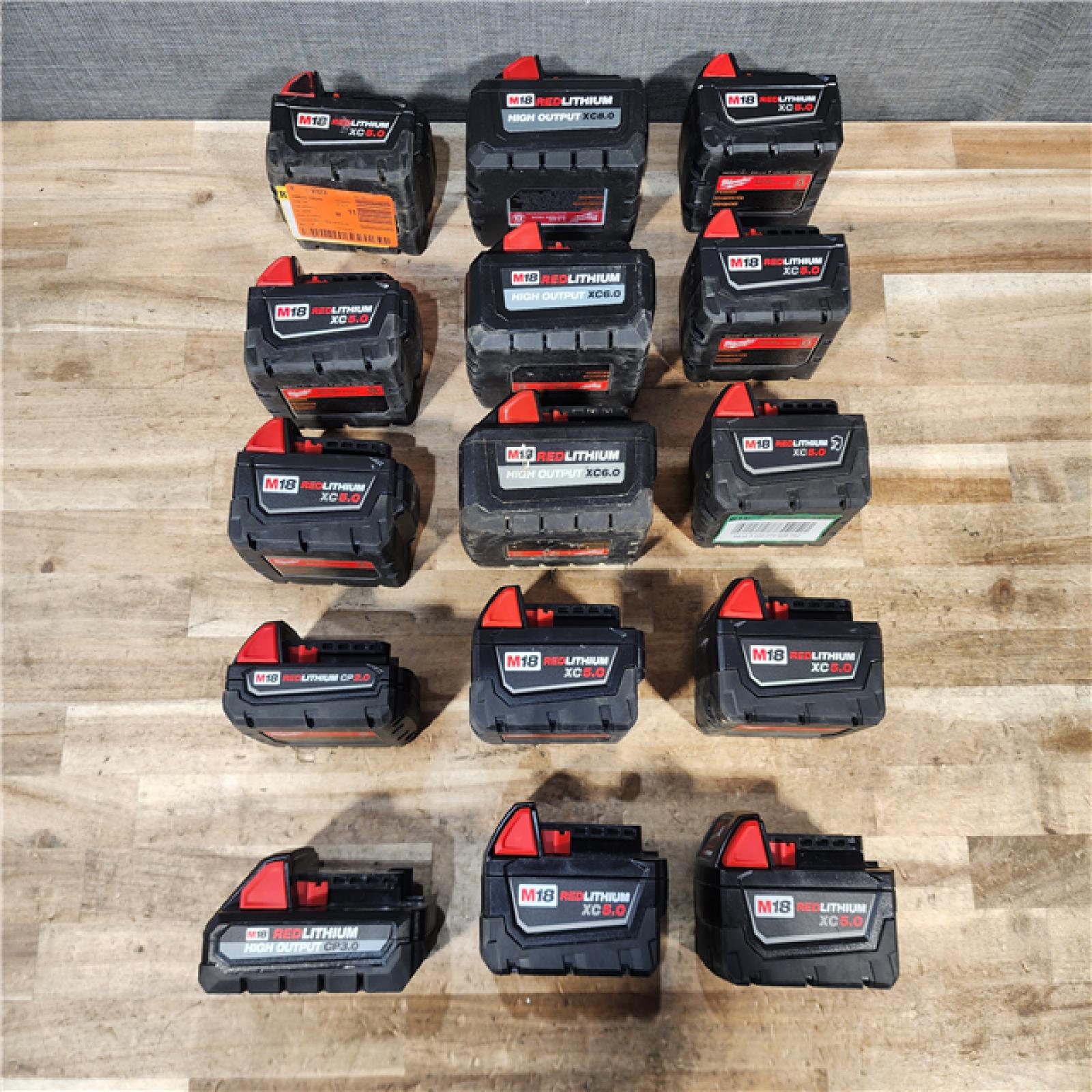 HOUSTON LOCATION - AS - IS MILWAUKEE BATTERY PACK QTY - 15