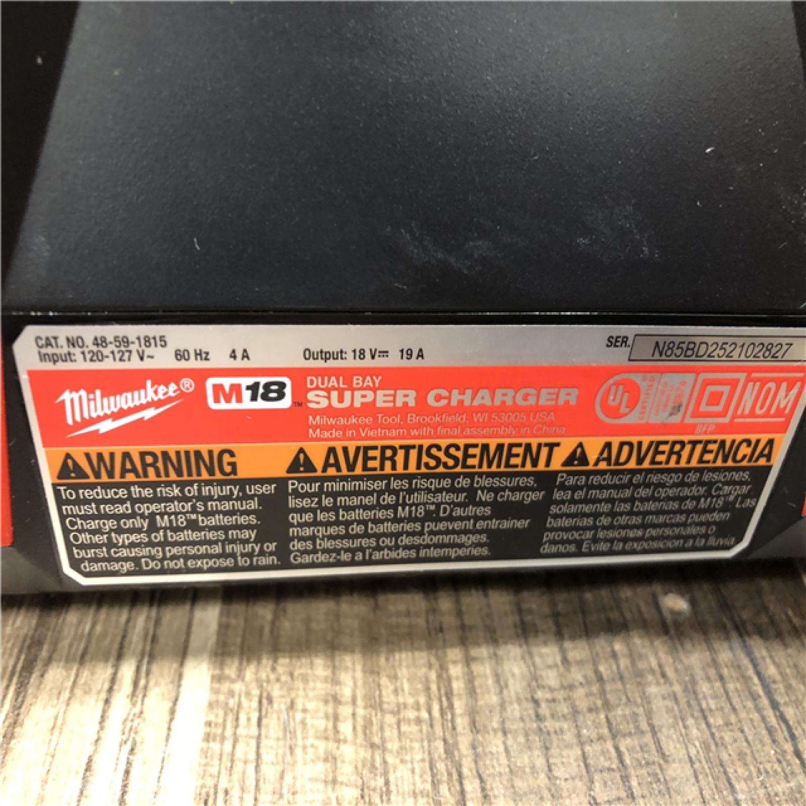 AS-IS Milwaukee 18V Dual Bay Simultaneous Super Charger