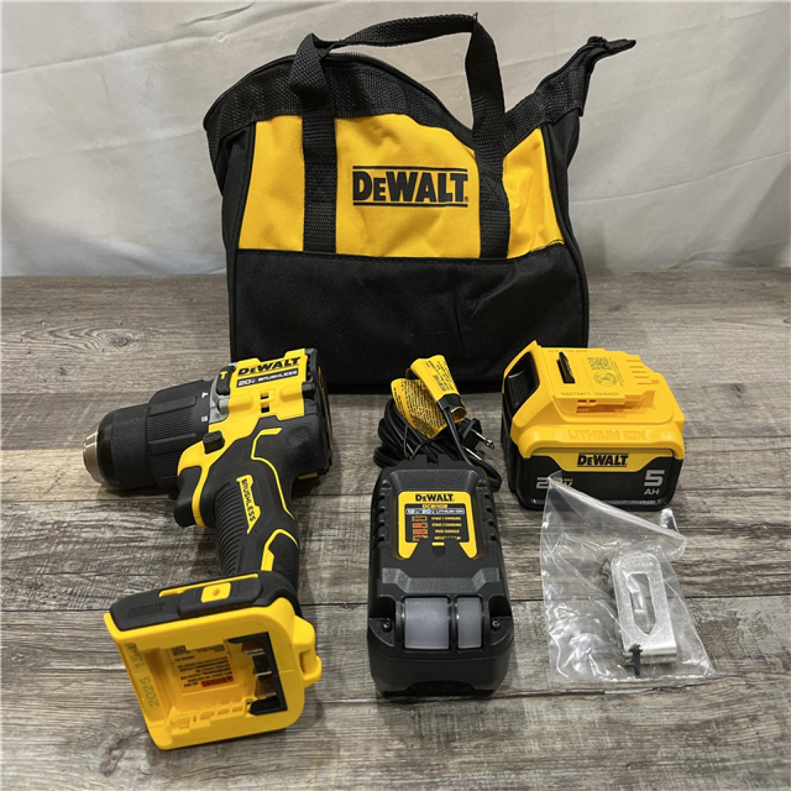 AS-IS DEWALT ATOMIC 20V Lithium-Ion Cordless 1/2 in. Hammer Drill Kit