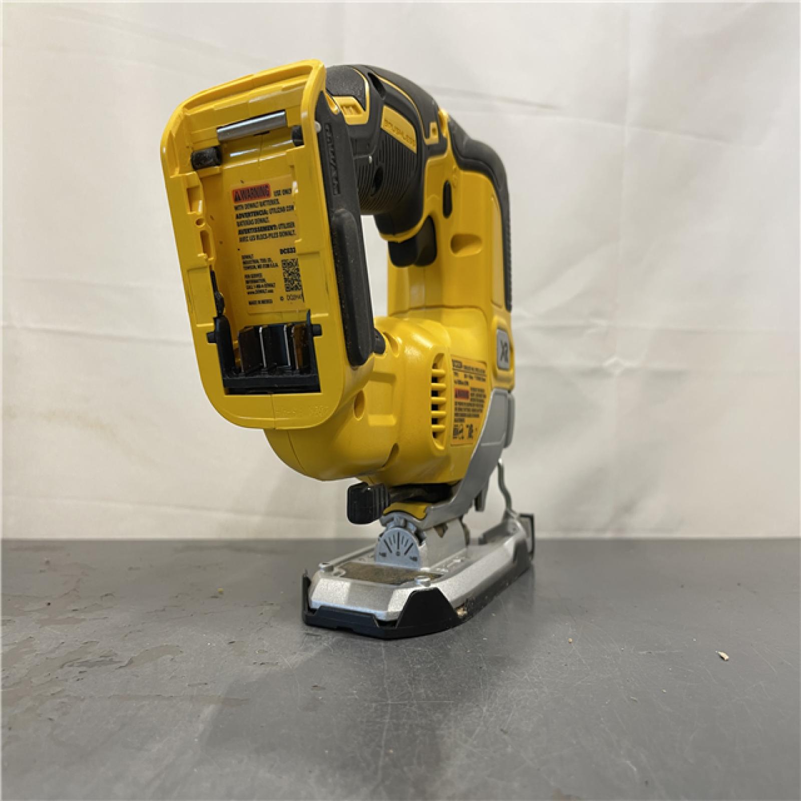 AS-IS - DeWalt 20V MAX XR Cordless Brushless Jigsaw