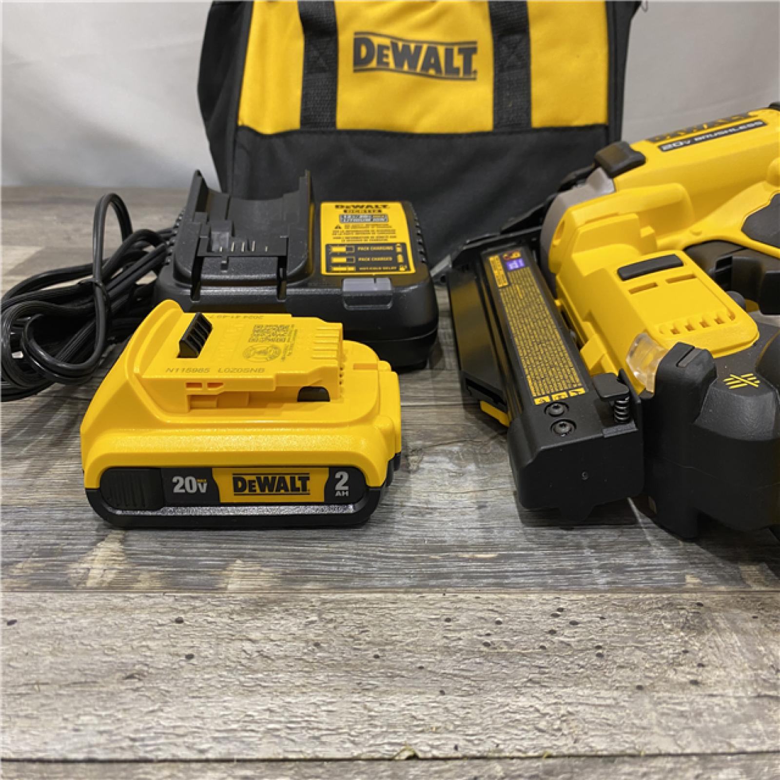 AS-IS DEWALT ATOMIC 20V MAX Lithium Ion Cordless 23 Gauge Pin Nailer Kit