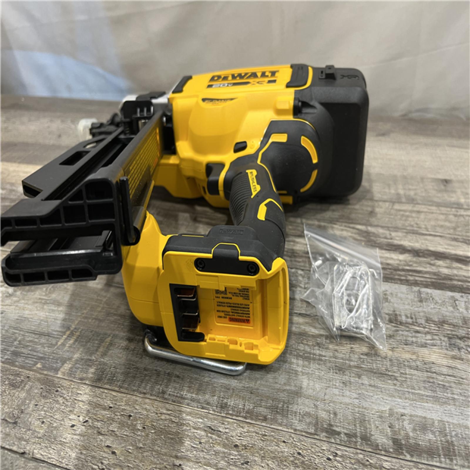 AS-IS DEWALT 20-Volt 21° Cordless Framing Nailer (Tool-Only)