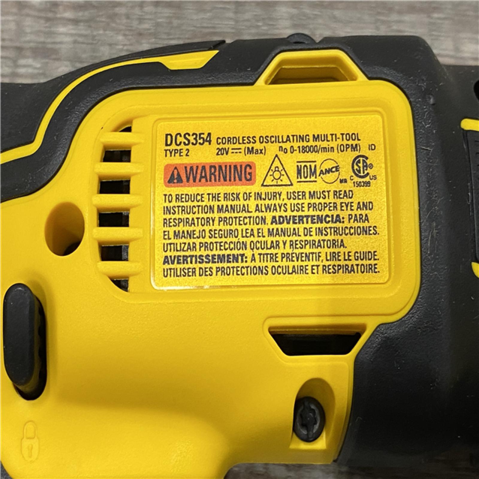 AS-IS DEWALT ATOMIC 20V MAX Cordless Brushless Oscillating Multi Tool Kit