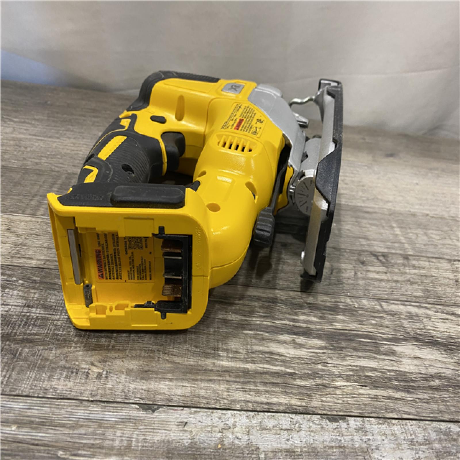 AS-IS DEWALT 20V MAX XR Cordless Brushless Jigsaw (Tool Only)