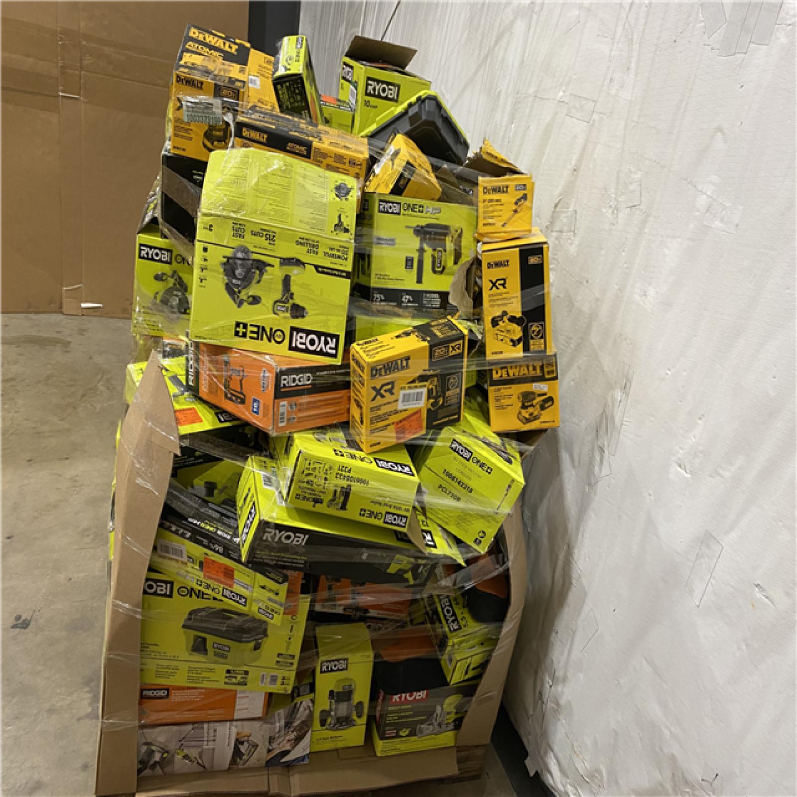 Houston Location AS IS - Tool Pallet