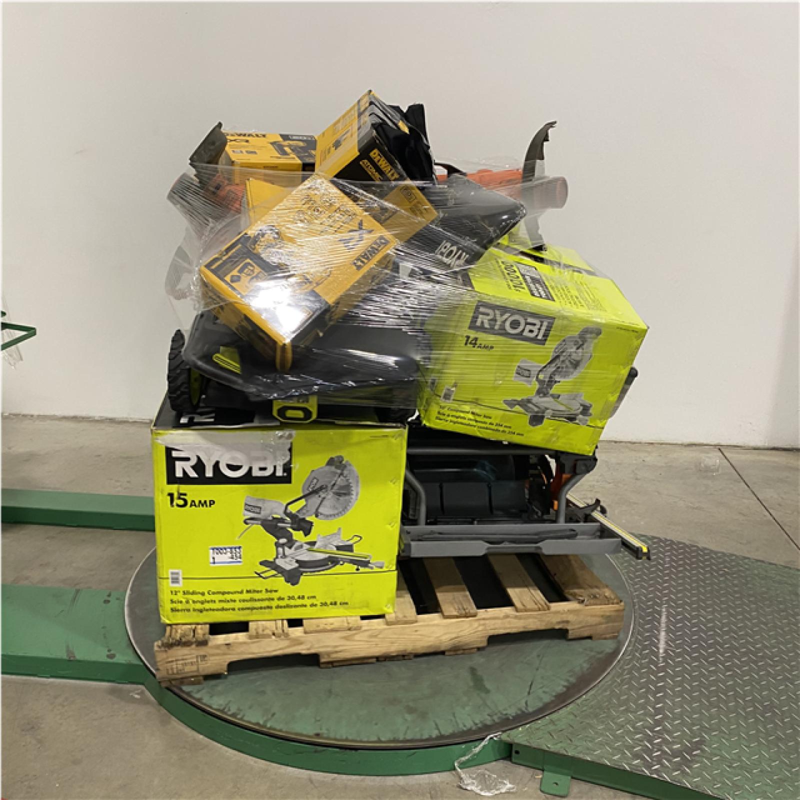 Dallas Location - As-Is Tool Pallet