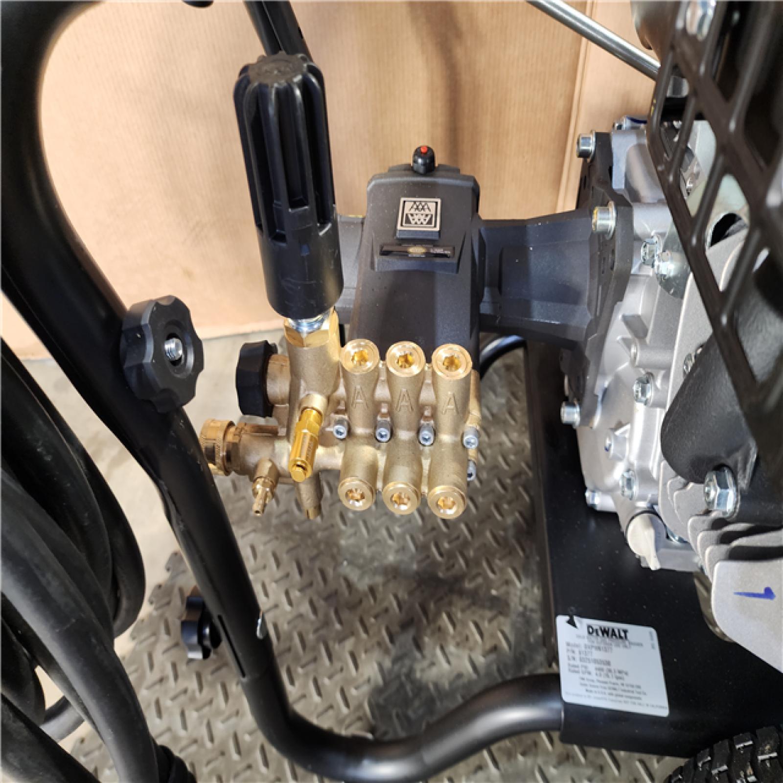 HOUSTON LOCATION - AS-IS DEWALT 4400 PSI 4.0 GPM Cold Water Gas Pressure Washer