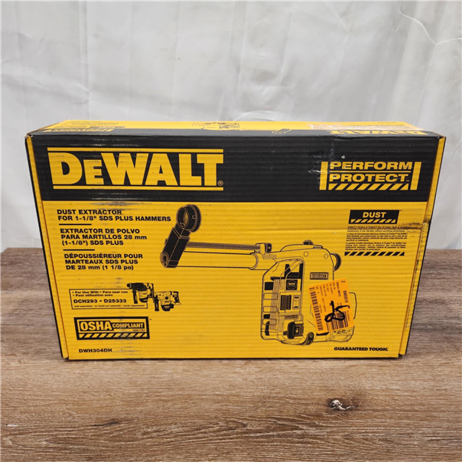 AS-IS DeWalt Multi-Surface Dust Extractor