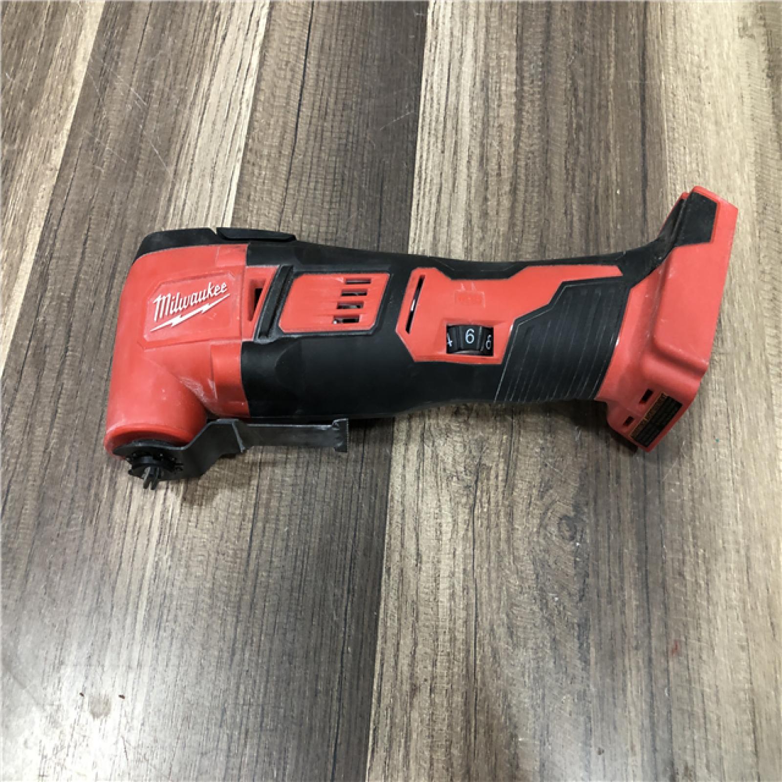AS-IS Milwaukee 18V Lithium-Ion Cordless Oscillating Multi-Tool (Tool-Only)
