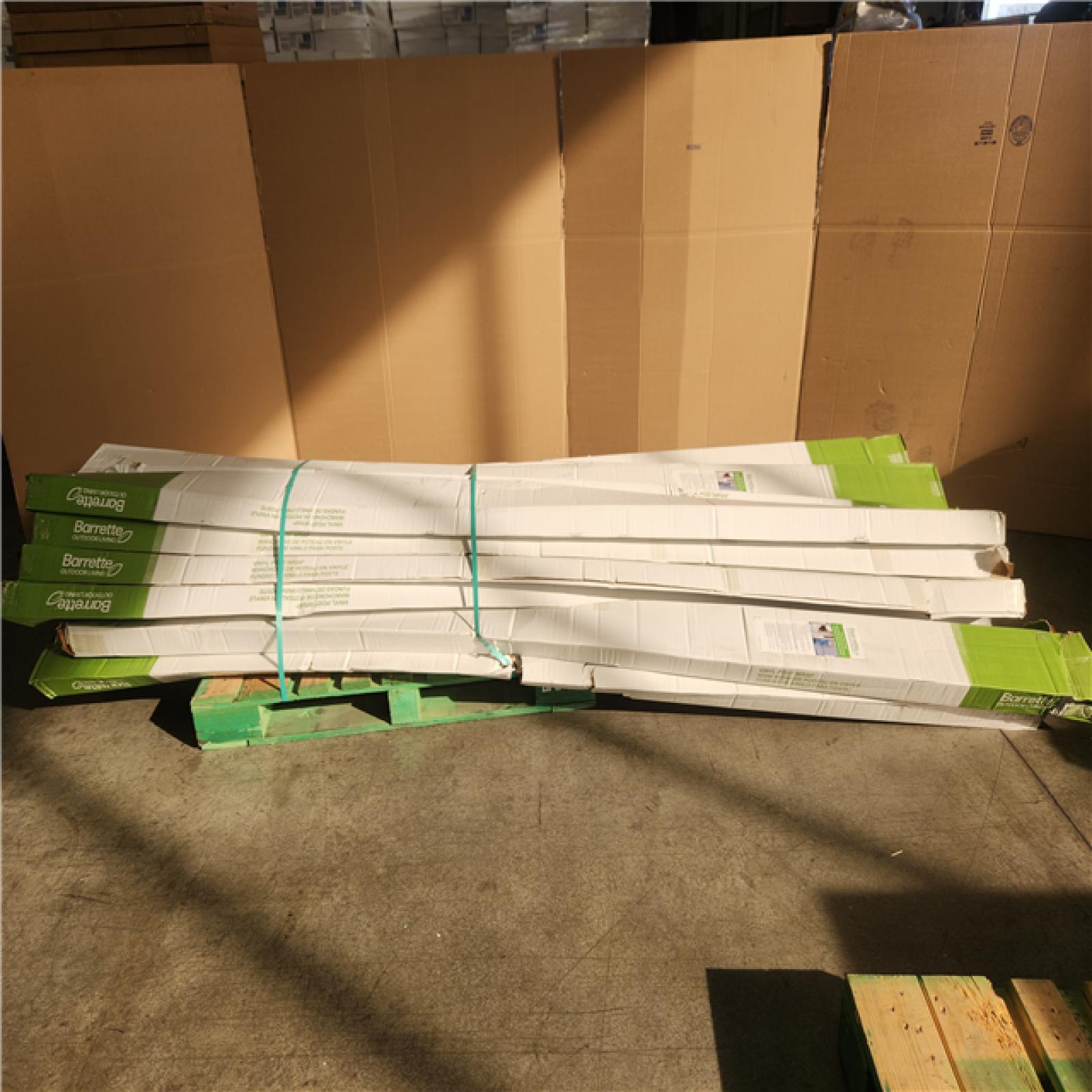 Phoenix AS-IS Barrette Outdoor Living VersaRail 4 in. x 4 in. x 120 in. White Flat Post Wrap Pallet (17-Posts)