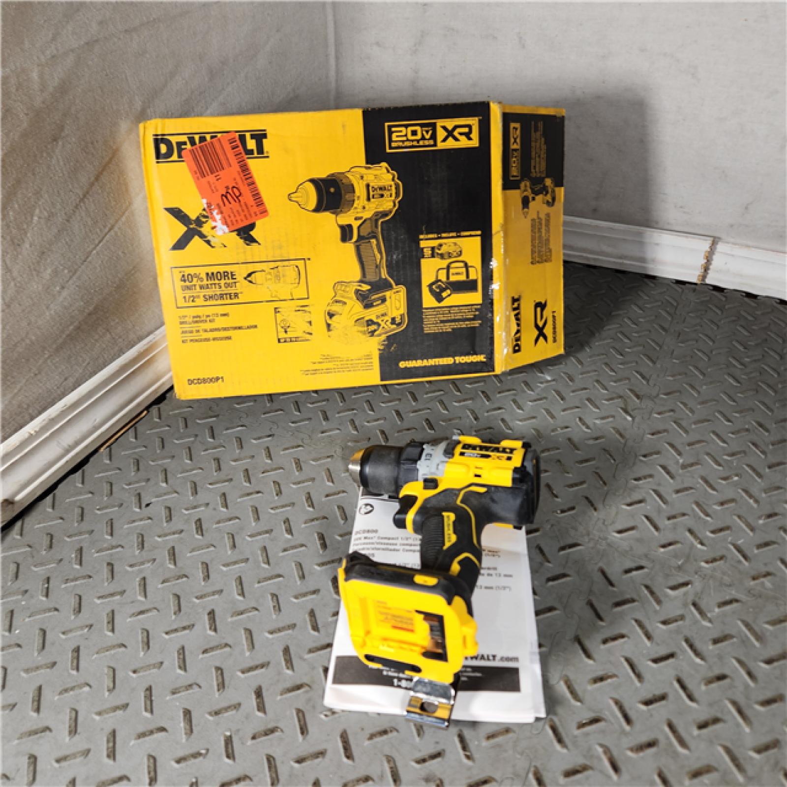 Houston Location - AS-IS DEWALT DCD800P1 20V MAX* XR Brushless Cordless Lithium-Ion 1/2 Drill/Driver KIT 5.0AH - Appears IN LIKE NEW Condition