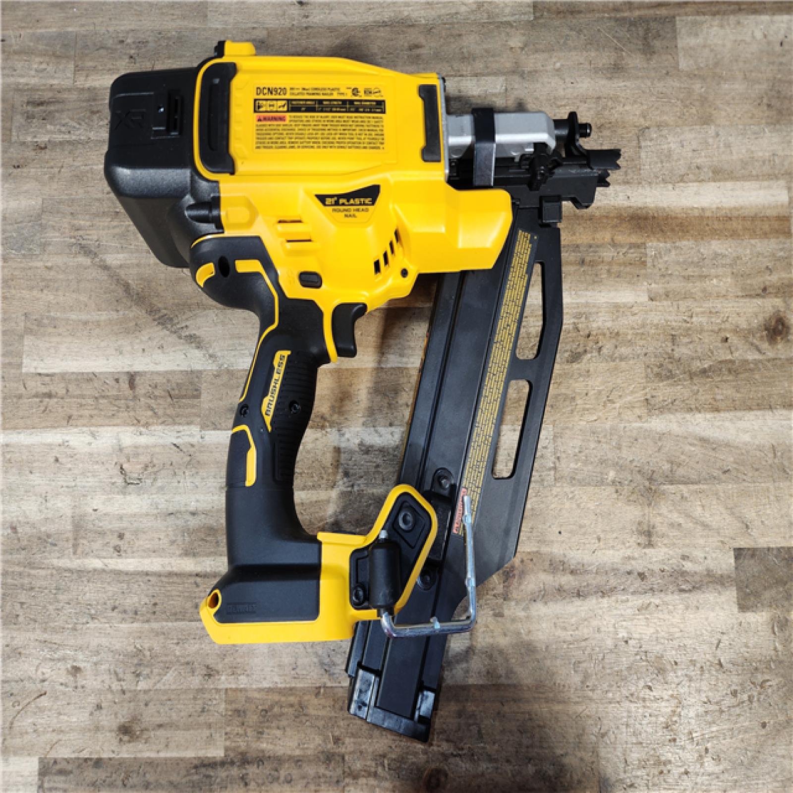 HOUSTON LOCATION - AS-IS DEWALT 20-Volt 21° Cordless Framing Nailer (Tool-Only)