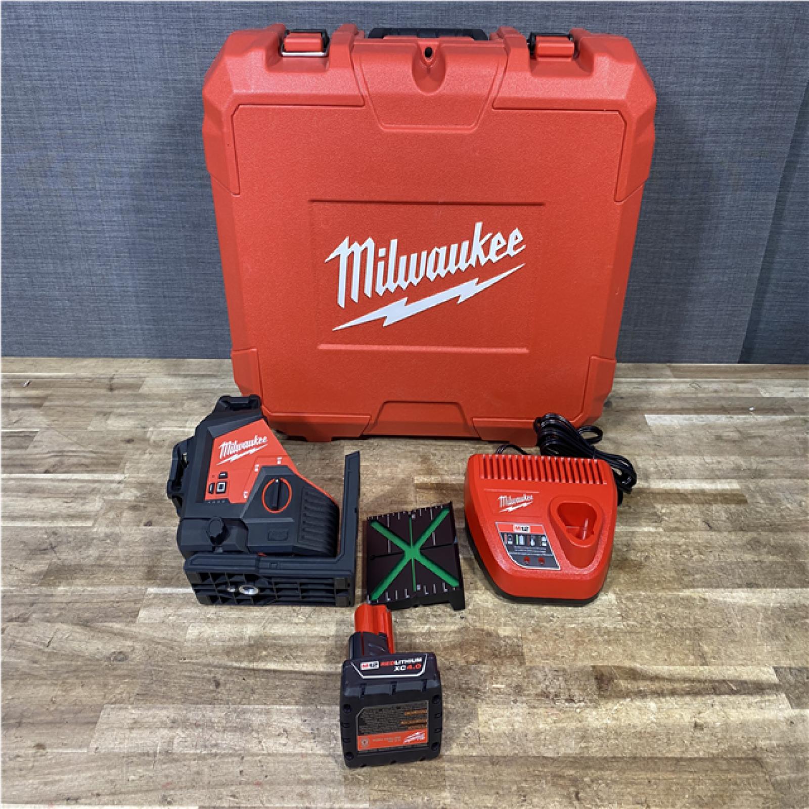 Houston Location AS-IS Milwaukee 12-Volt Lithium-Ion Cordless Green 250 ft. 3-Plane Laser Level Kit