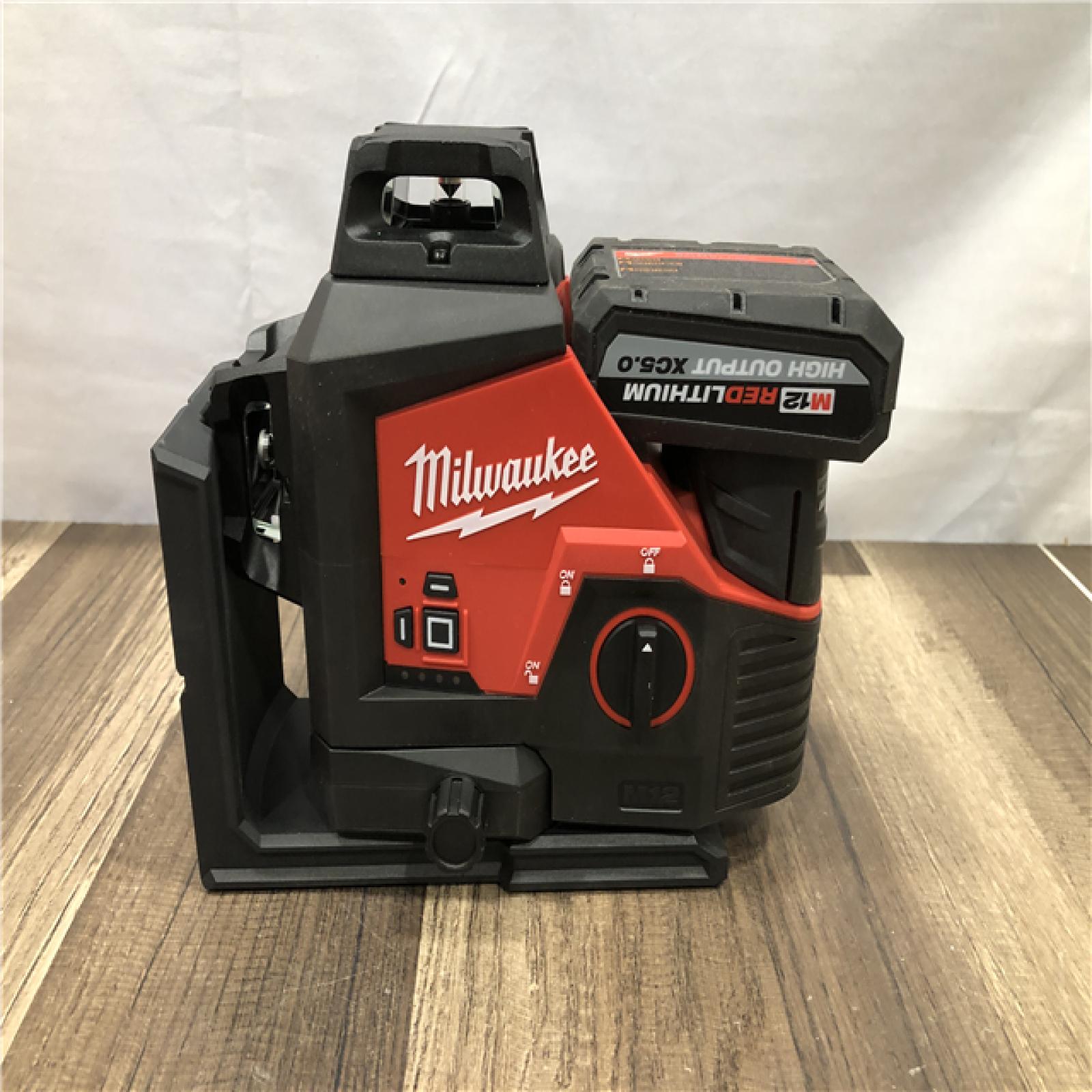 AS-IS Milwaukee 12-Volt Lithium-Ion Cordless Green 250 ft. 3-Plane Laser Level Kit