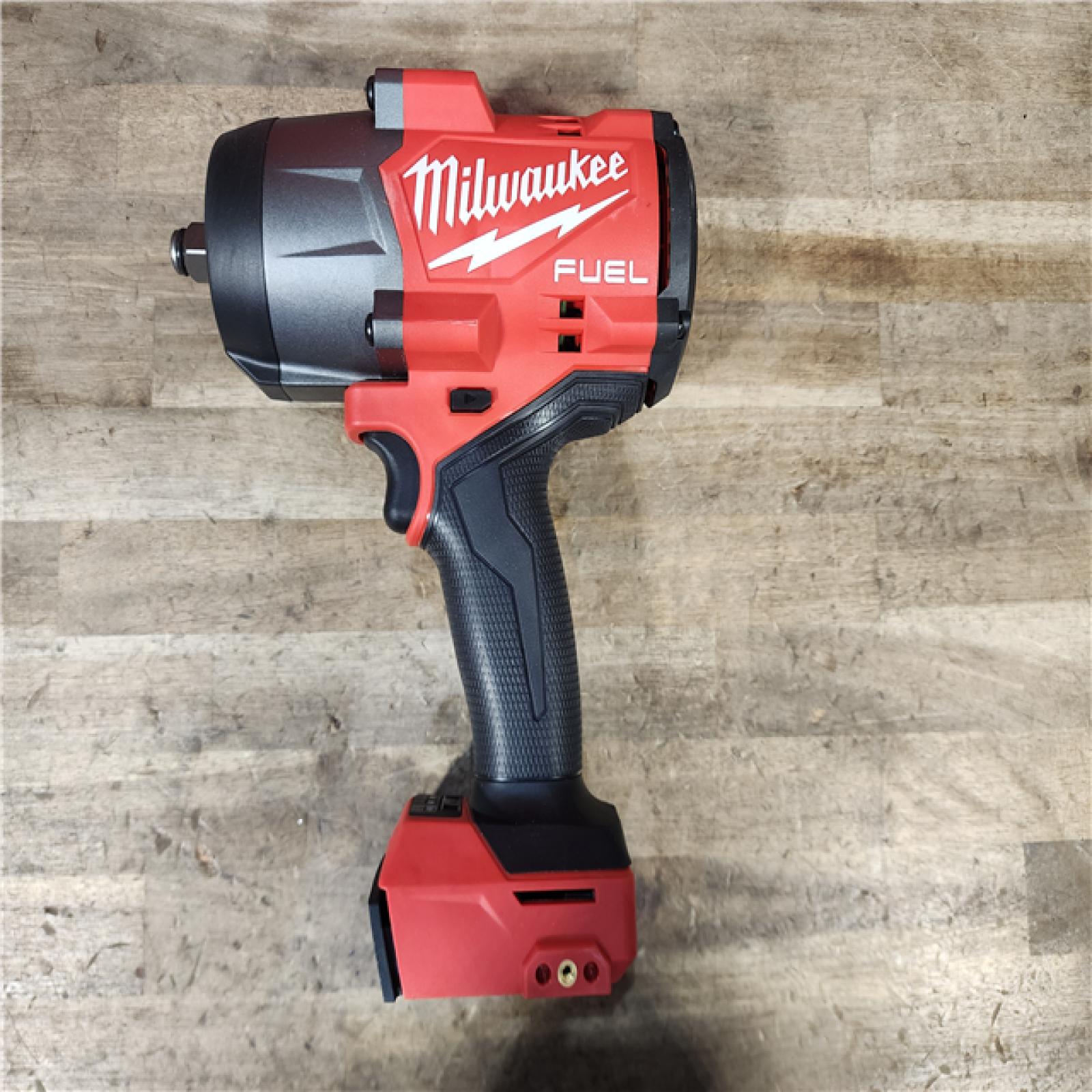 HOUSTON LOCATION - AS-IS (APPEARS LIKE NEW) Milwaukee M18 FUEL 18V Lithium-Ion Brushless Cordless 1/2 in. Impact Wrench with Friction Ring (Tool-Only)