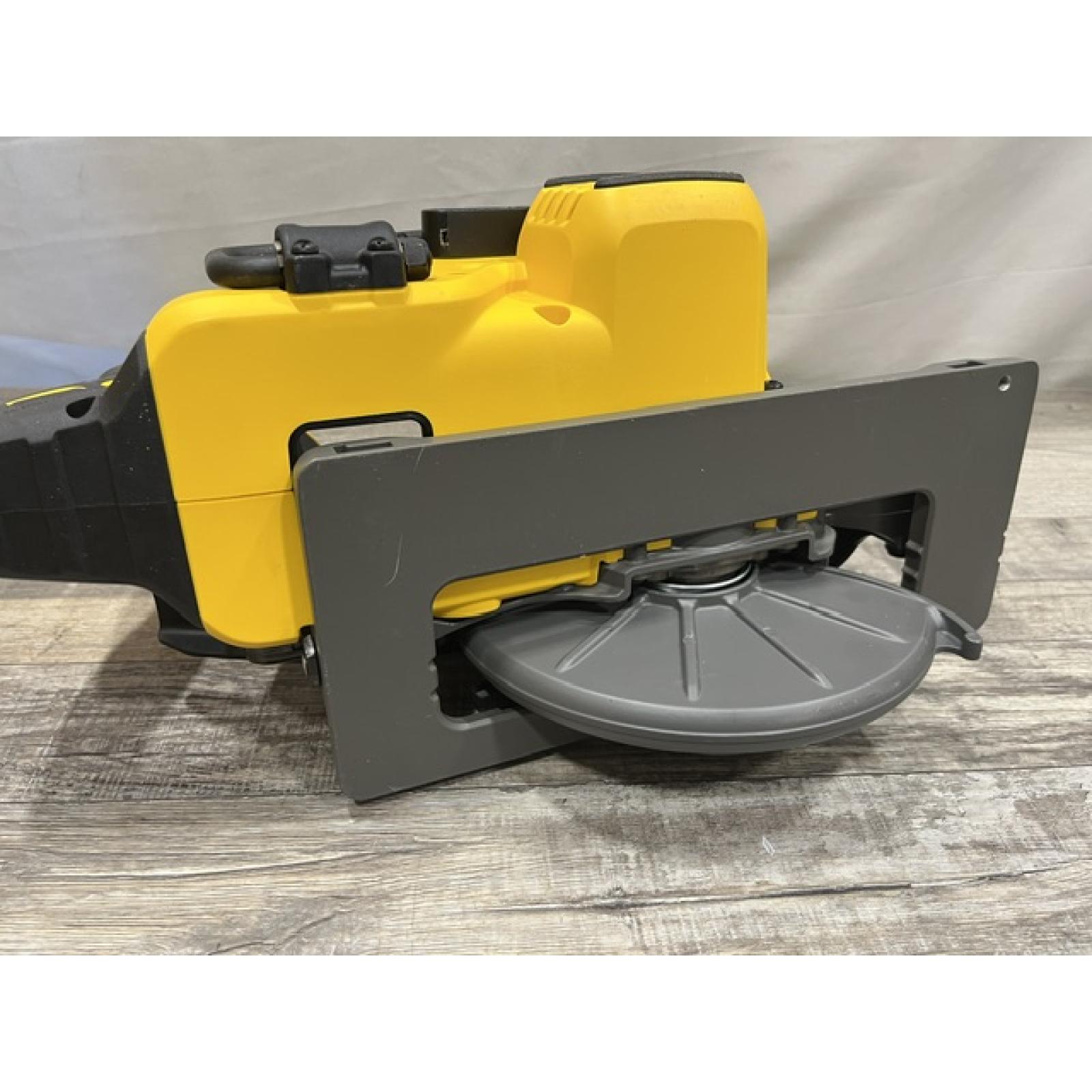 AS-IS DEWALT FLEXVOLT 60V MAX Cordless Brushless 7-1/4 in. Wormdrive Style Circular Saw (Tool Only)