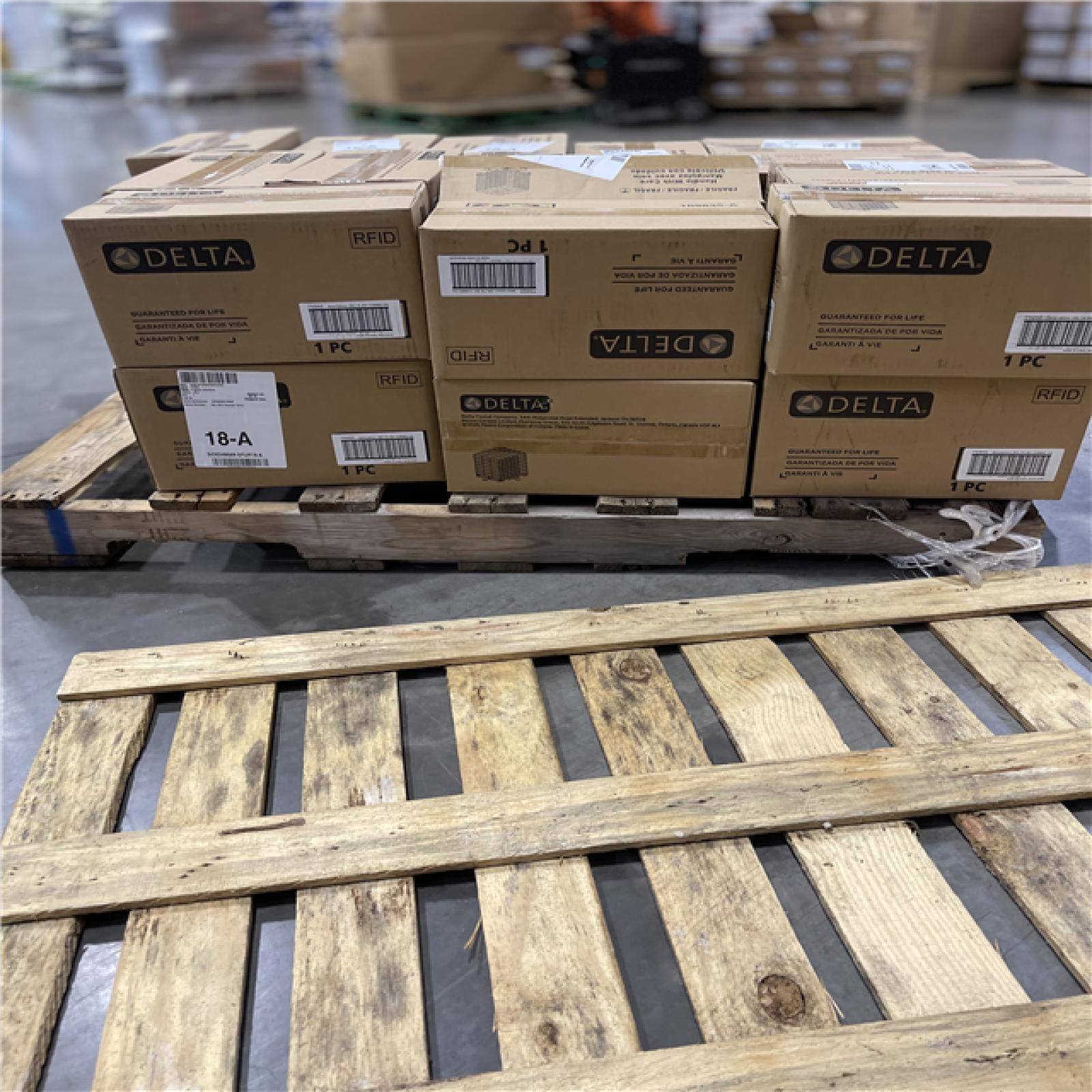 DALLAS LOCATION- DELTA SHOWER HEAD MIXED PALLET