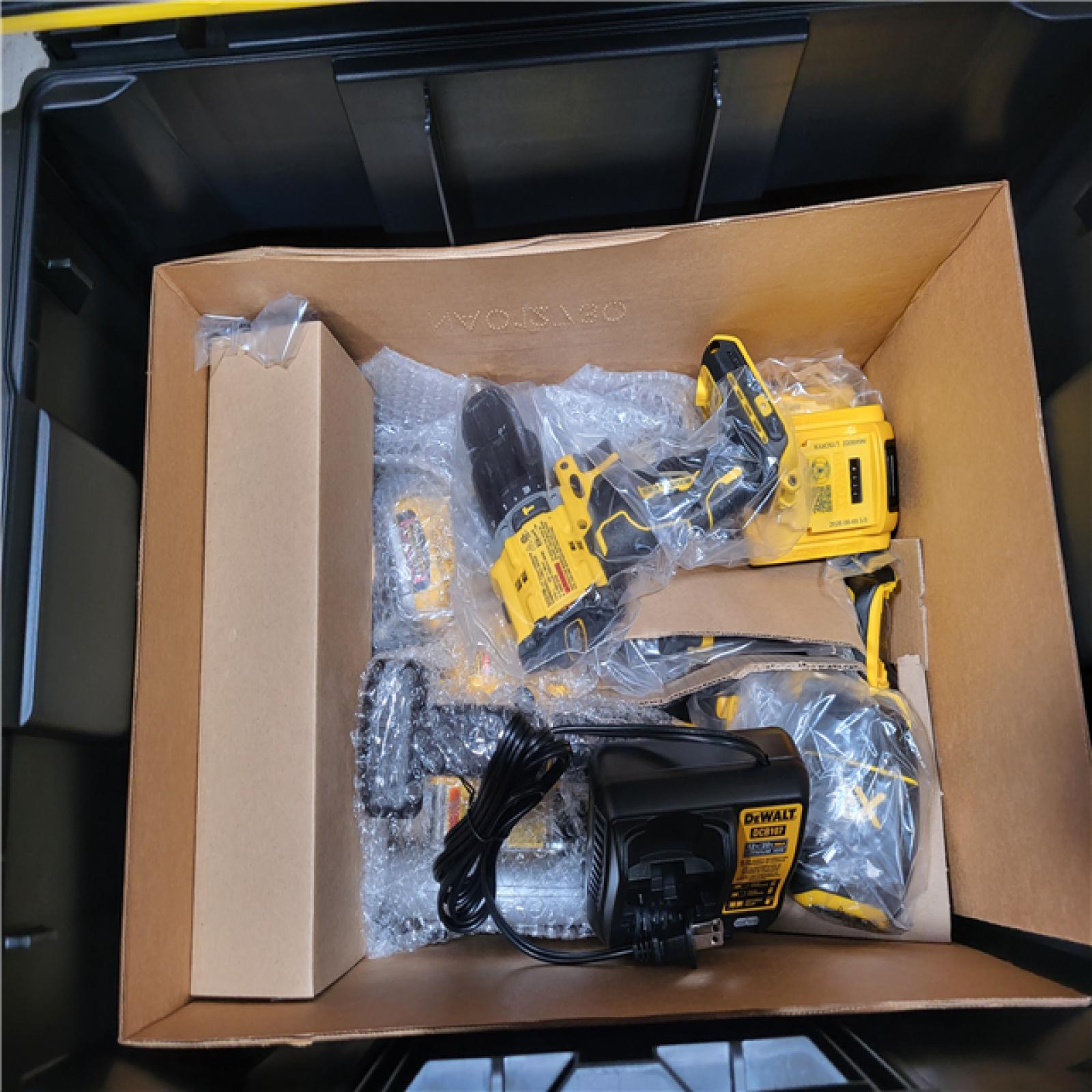 CALIFORNIA NEW DEWALT BRUSHLESS 6-TOOL COMBO KIT WITH TOUGHSYSTEM 2.0