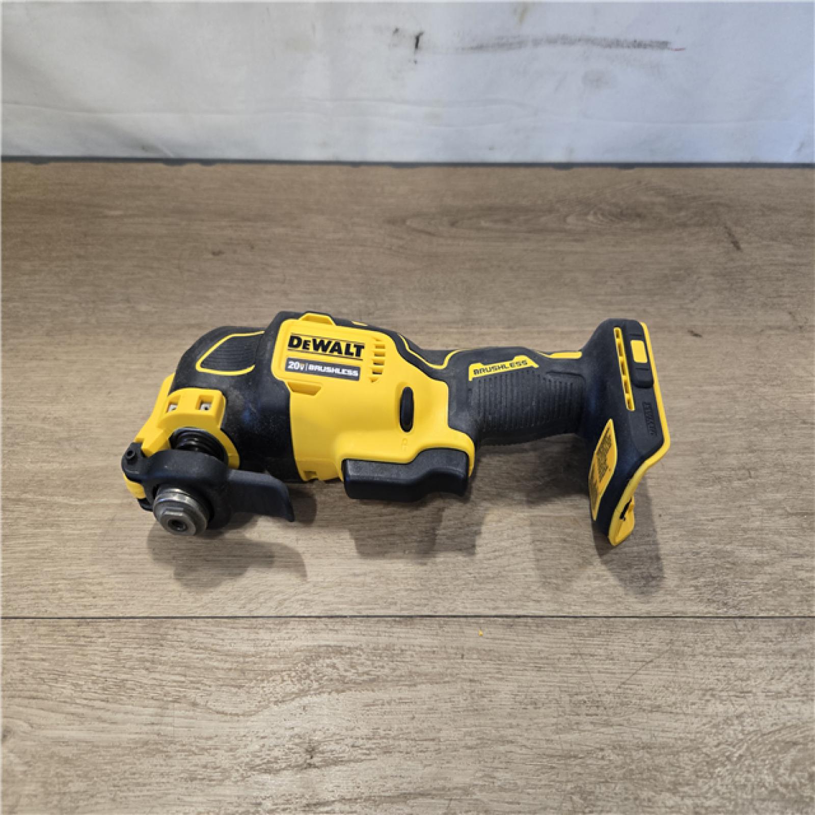 AS-IS DEWALT ATOMIC 20V MAX* Cordless Oscillating Multi Tool (Tool-Only)